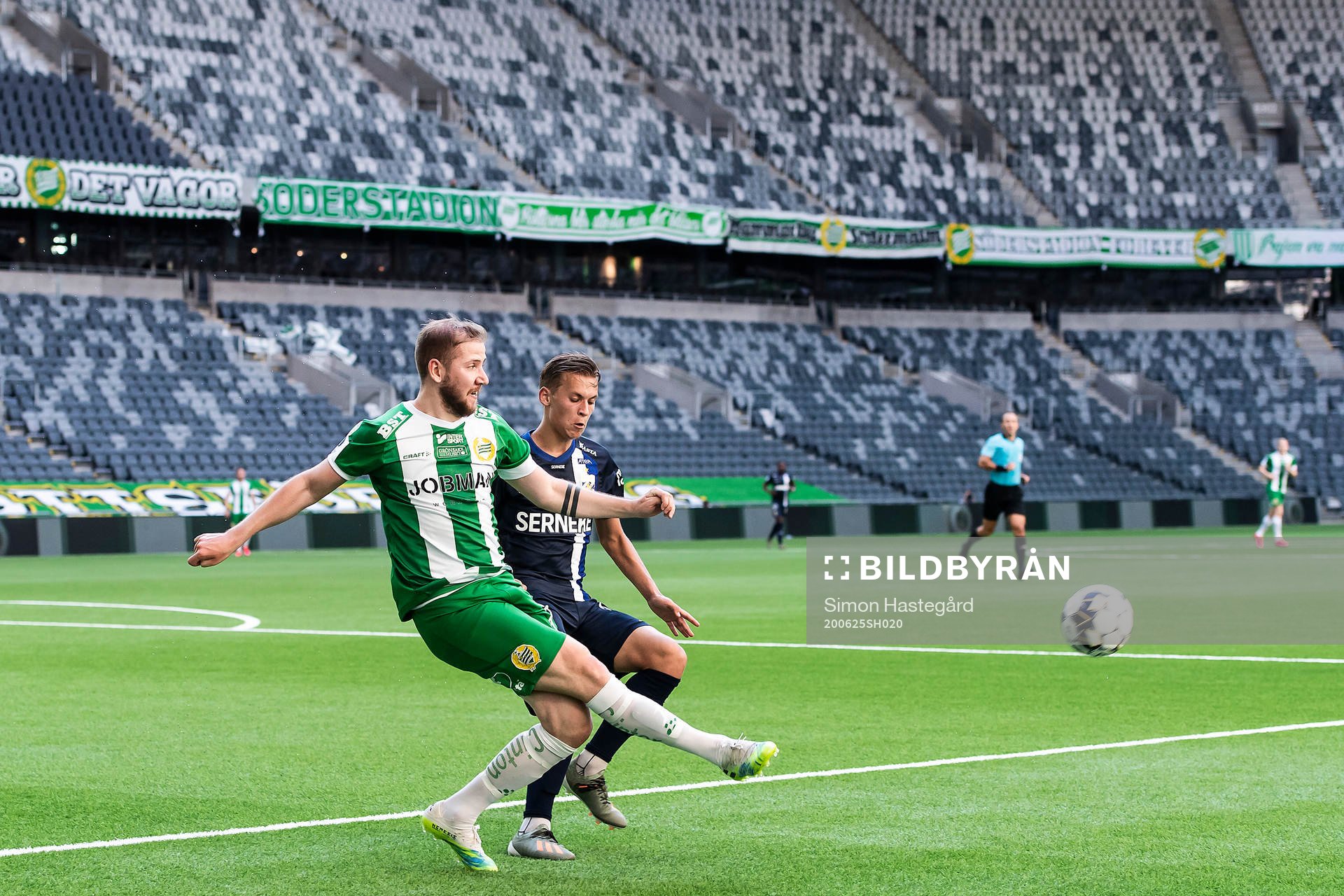 Hammarbys Darijan Bojanic och IFK Göteborgs André Calisir