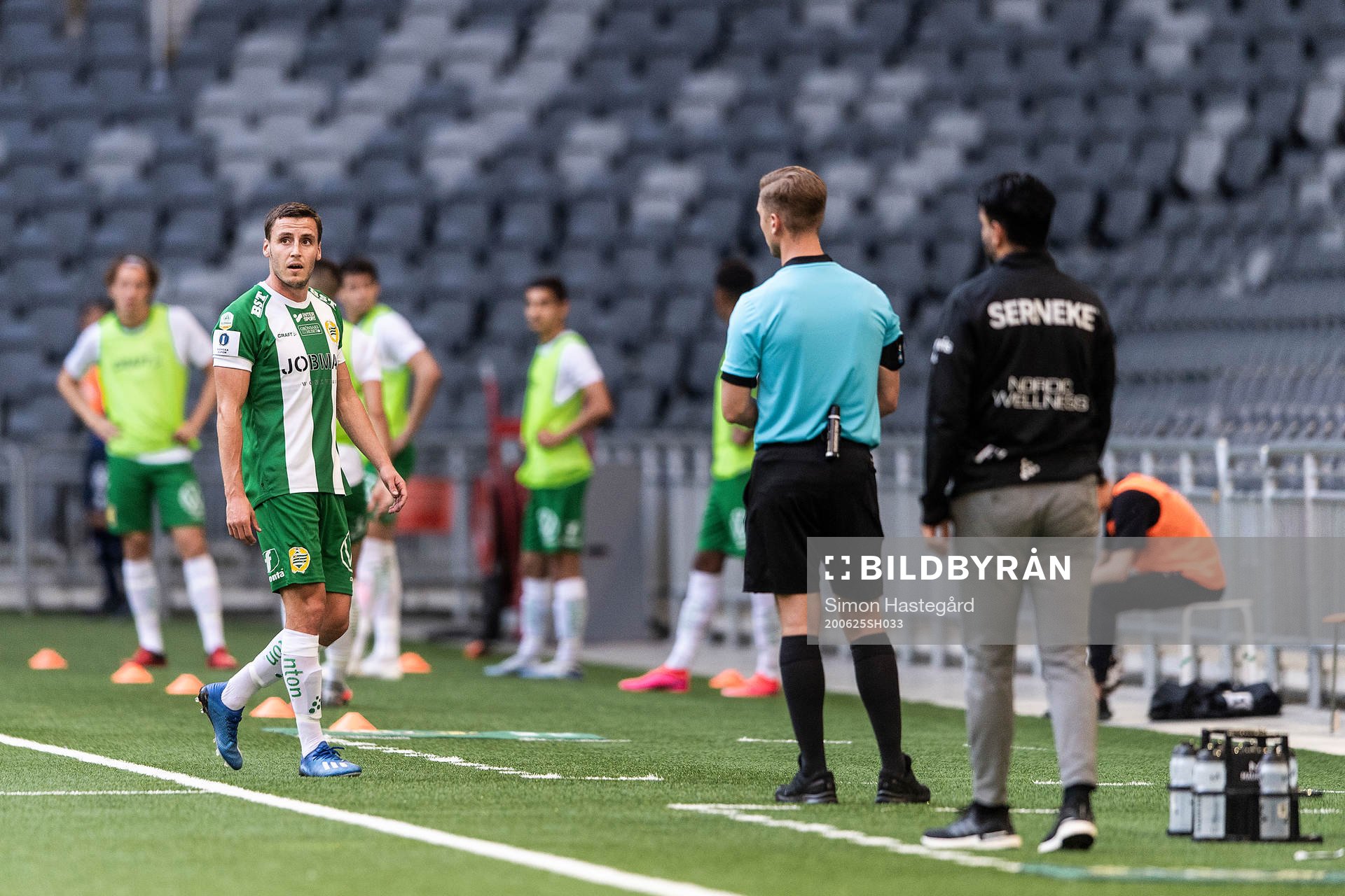 Hammarbys Jeppe Andersen lämnar planen