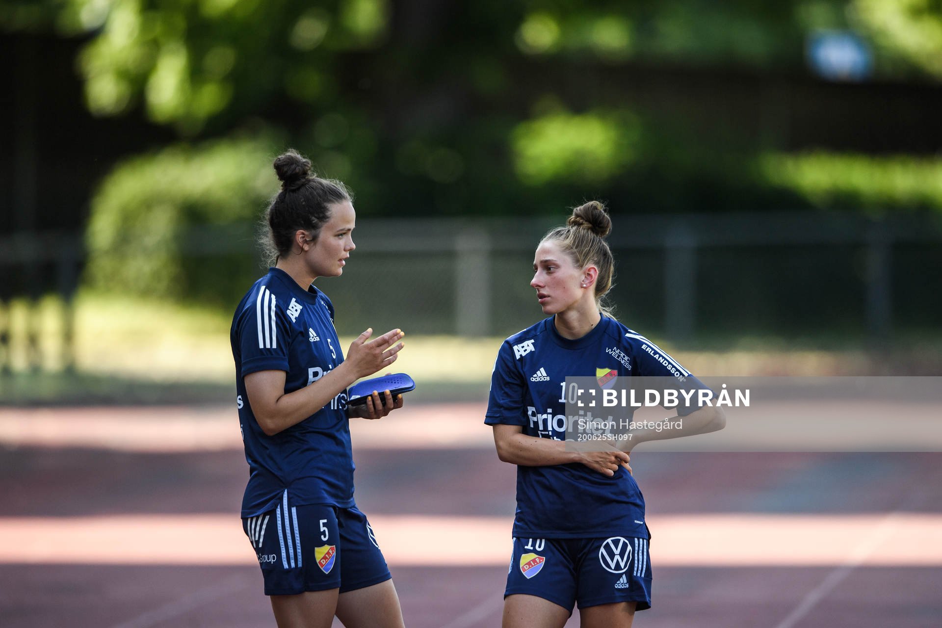 Julia Walentowicz och Tilde Lindwall