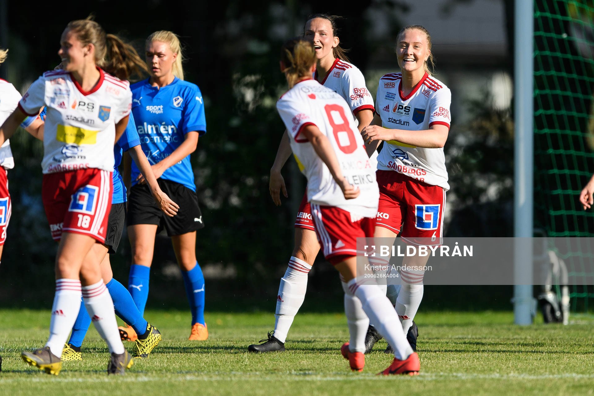 Halmias Elin Hansson jublar
