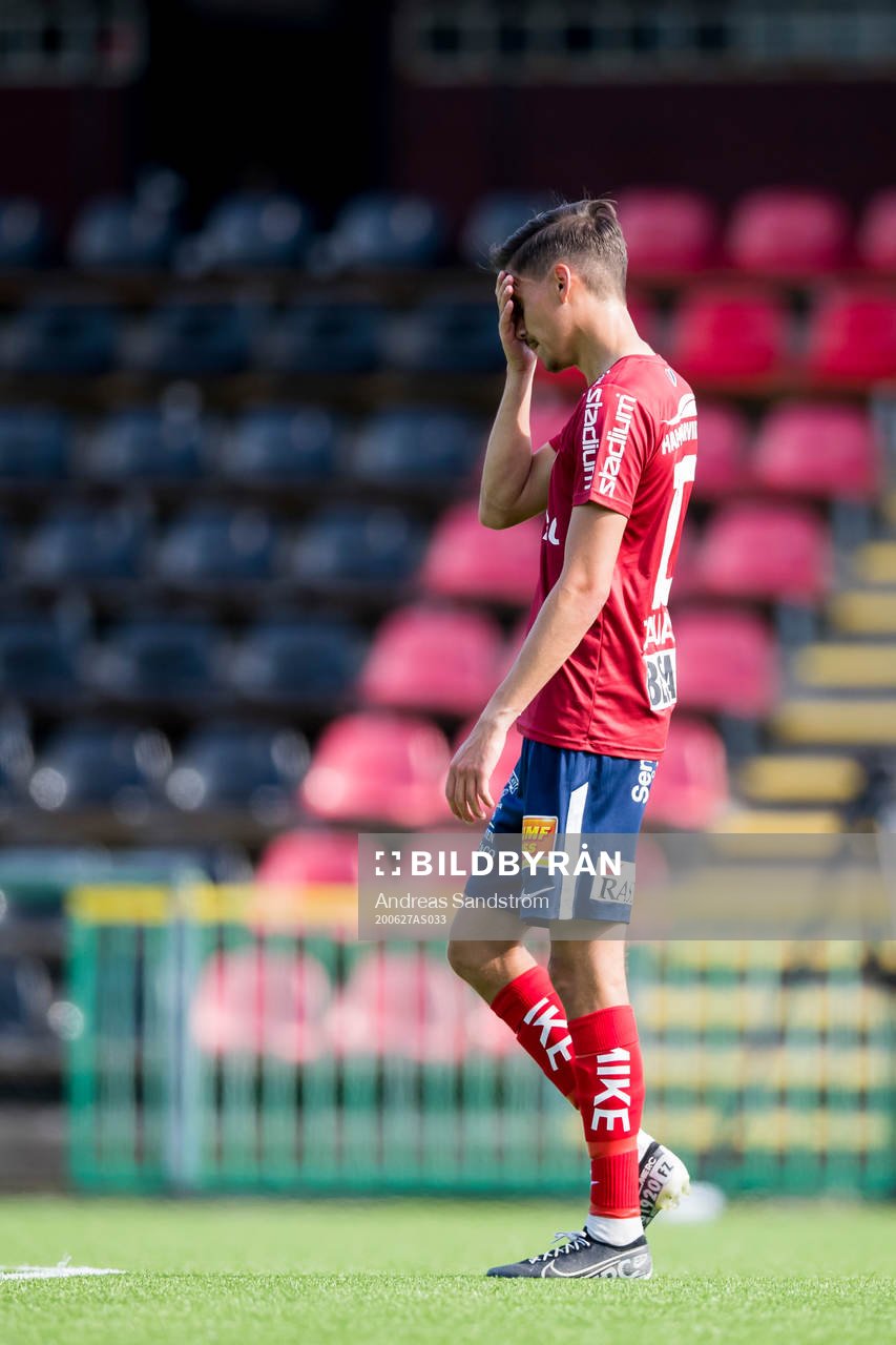 Örgrytes Fredrik Zanjanchi deppar