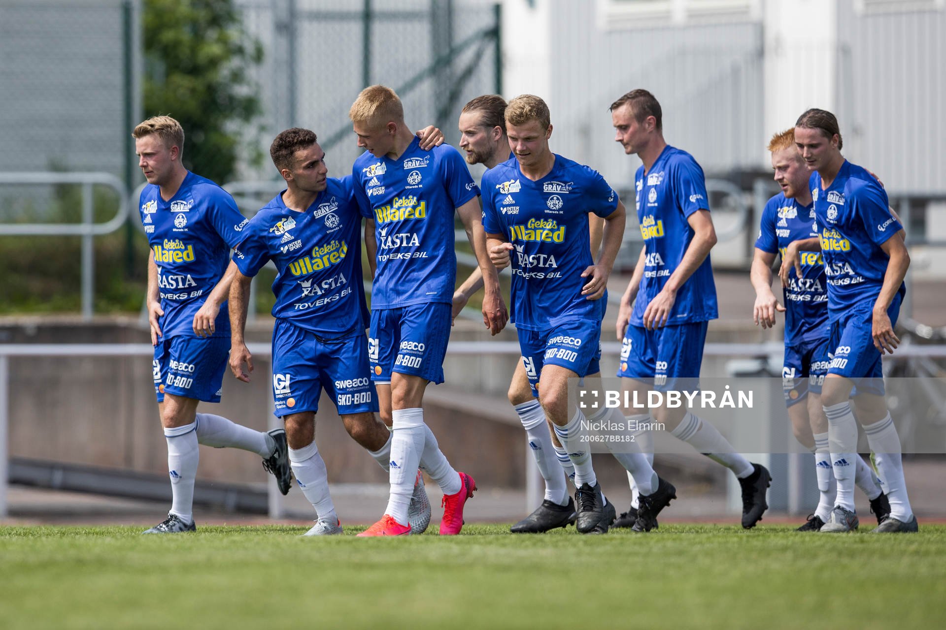  Ullareds spelare jublar efter 1-0 under fotbollsmatchen i Division 2 Västra Götaland, herr 2020 mellan Onsala och Ullared den 27 juni 2020 i Göteborg. 
