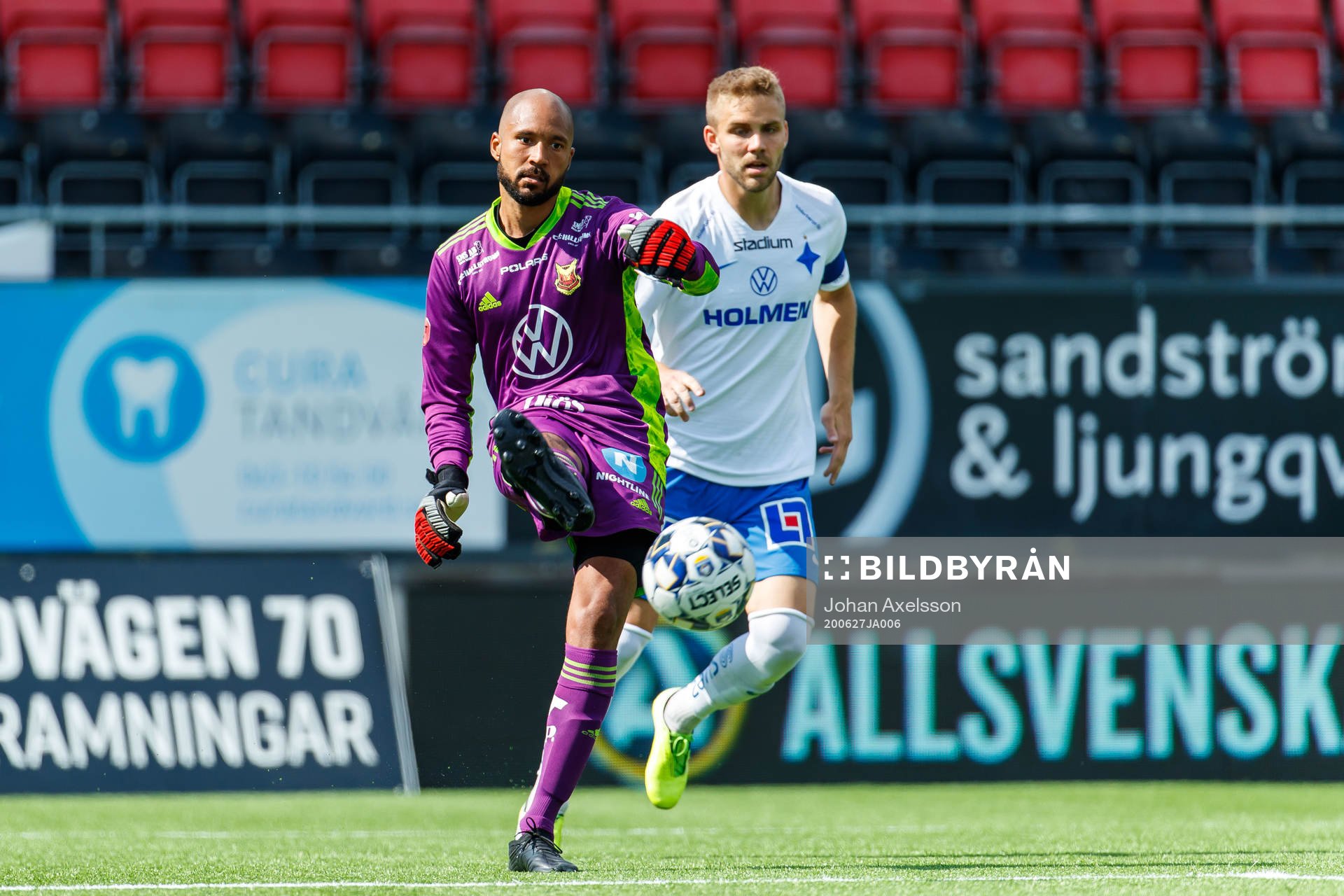 Östersunds målvakt Aly Keita och IFK Norrköpings