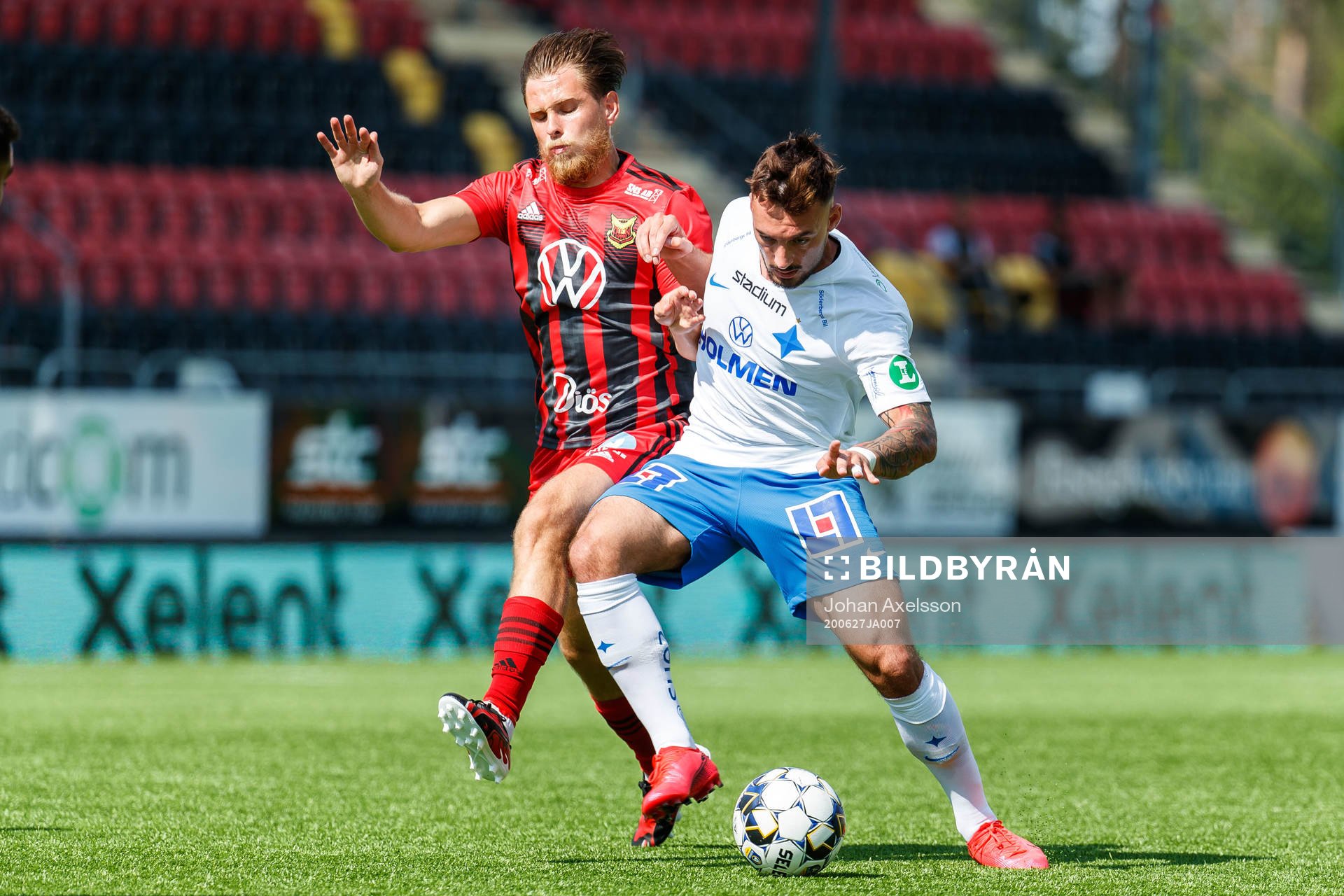 Östersunds Charlie Colkett och IFK Norrköpings Sead