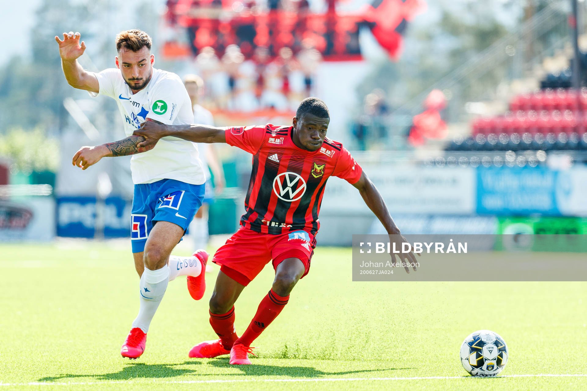 IFK Norrköpings Sead Haksabanovic och Östersunds Kalpi