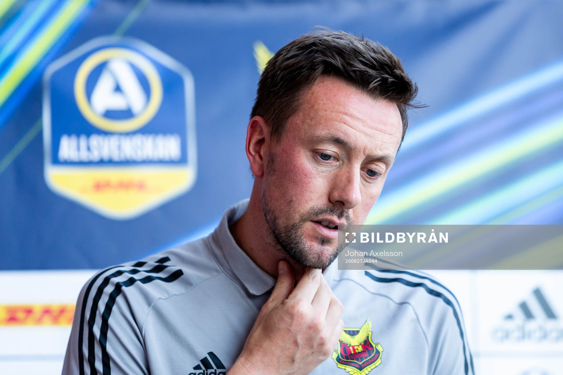 Östersunds tränare Ian Burchnall deppar