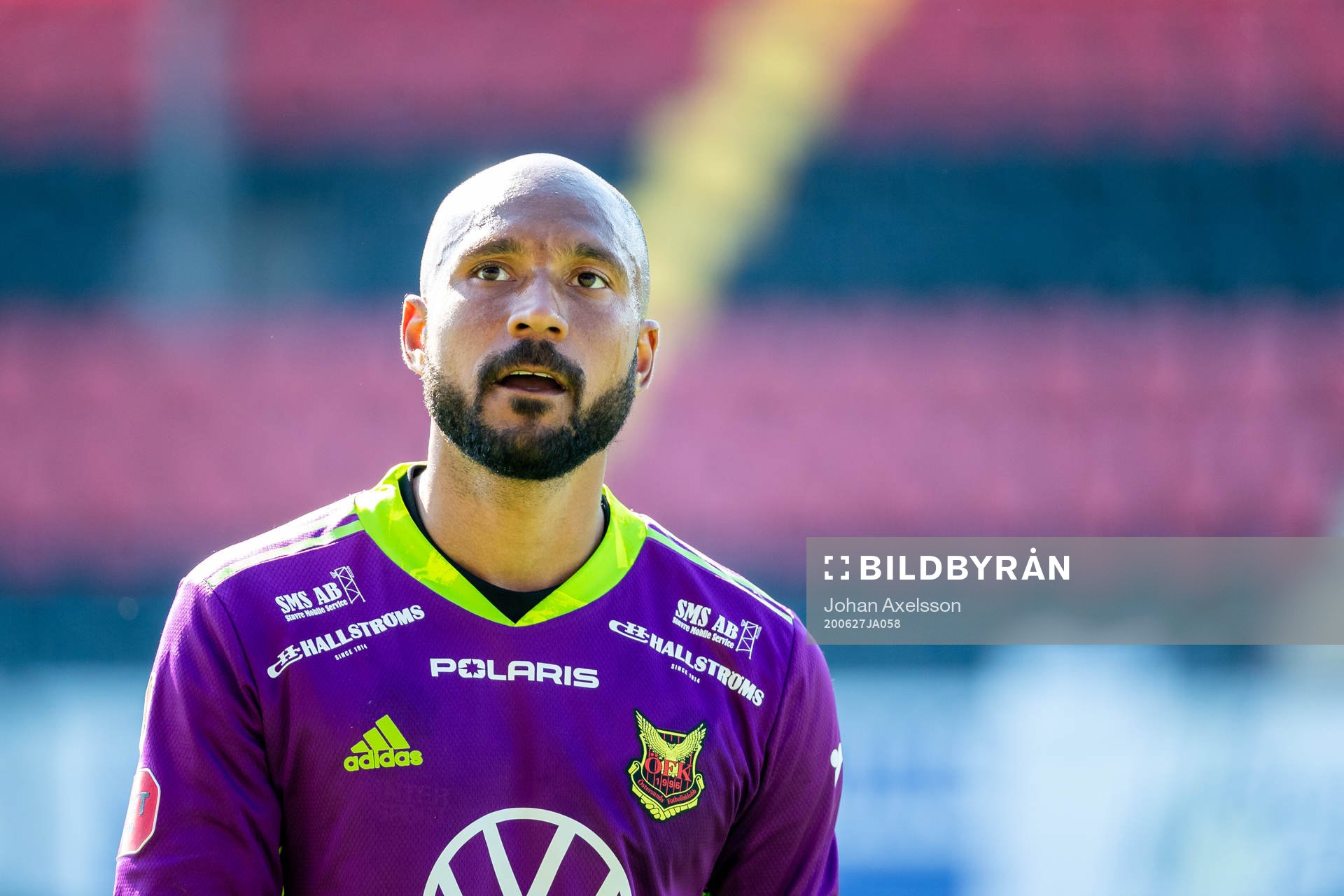 Östersunds målvakt Aly Keita deppar
