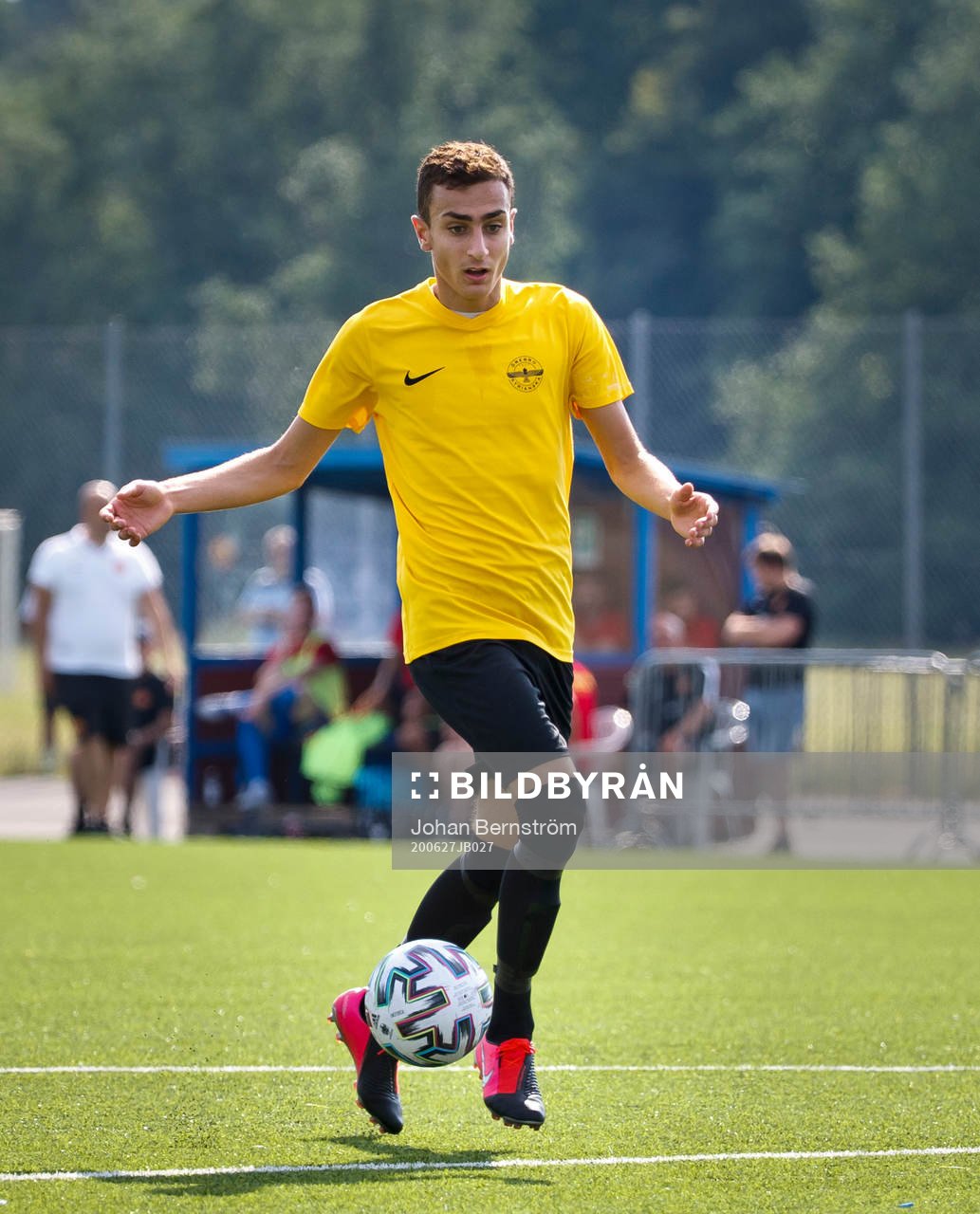 Örebro Syrianskas Charbel Coskun