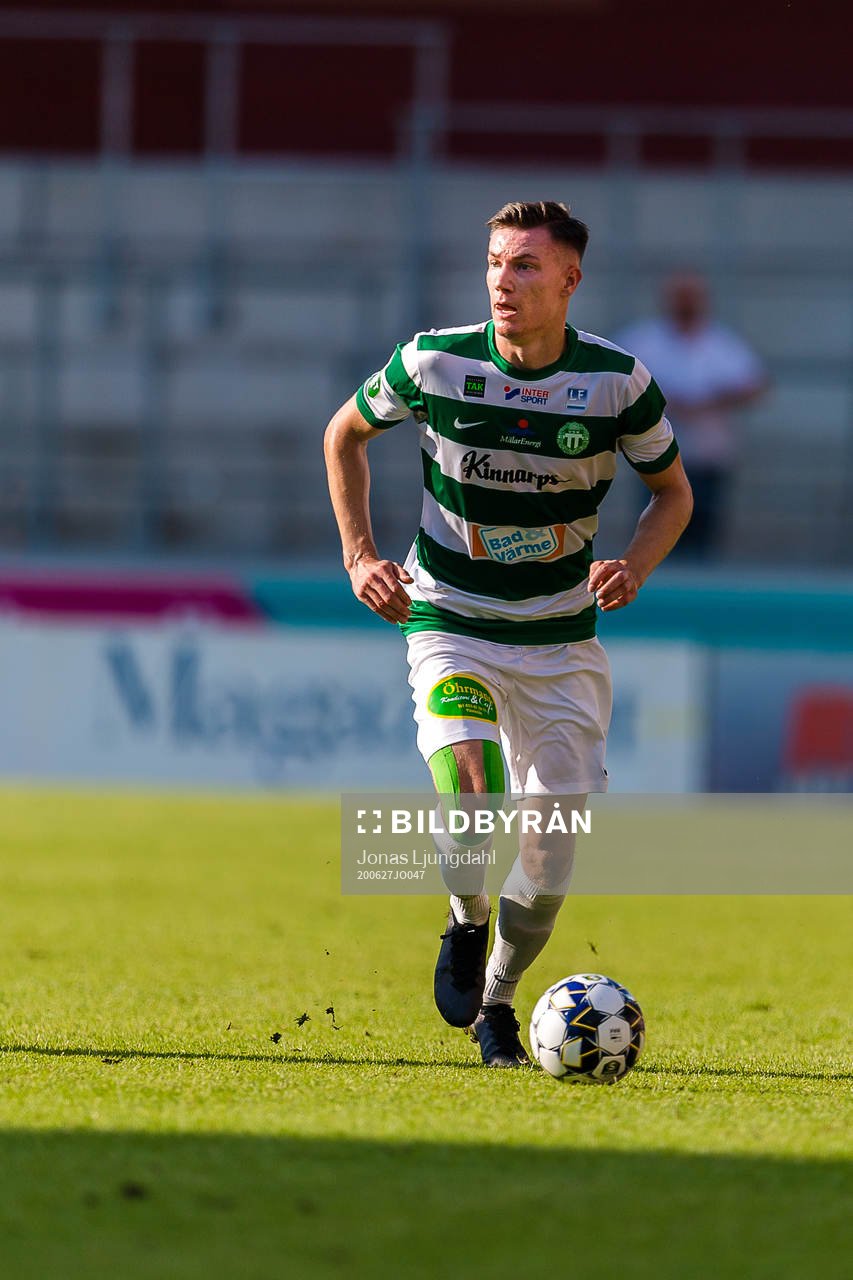 Västerås Pontus Fredriksson under fotbollsmatchen i Superettan mellan Öster och Västerås SK den 27 juni 2020 i Växjö.