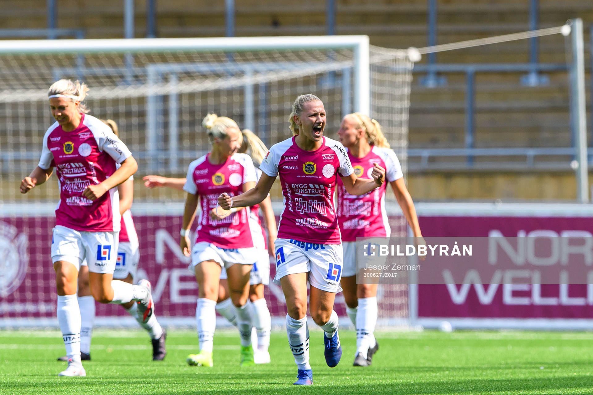 Uppsalas Sara Olai jublar