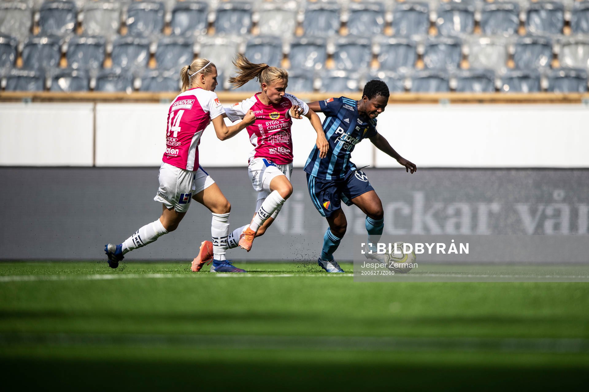 Uppsalas Sara Olai och Angelina Thoreson mot Djurgårdens