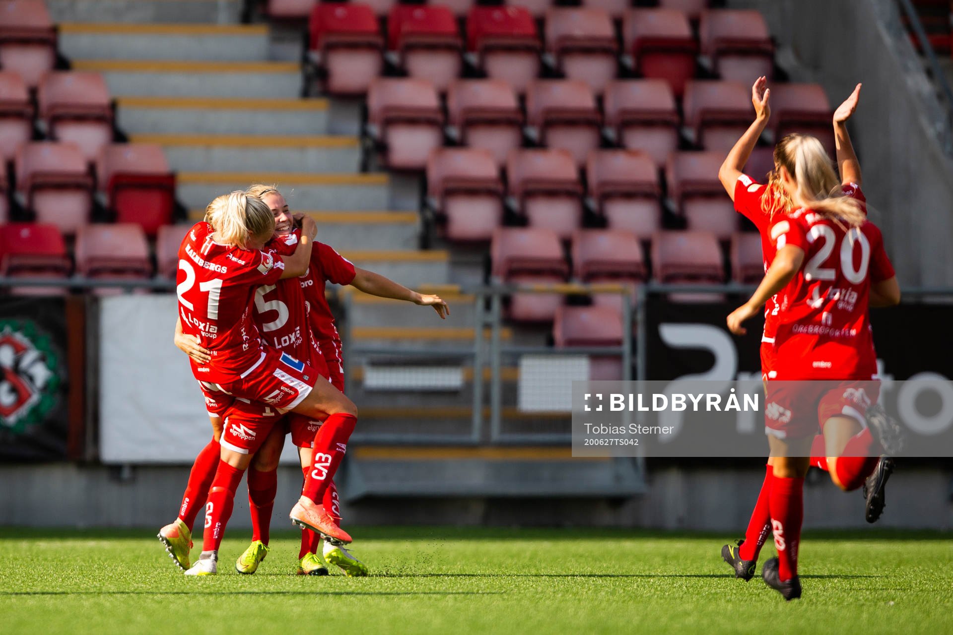Örebros Heidi Kollanen jublar