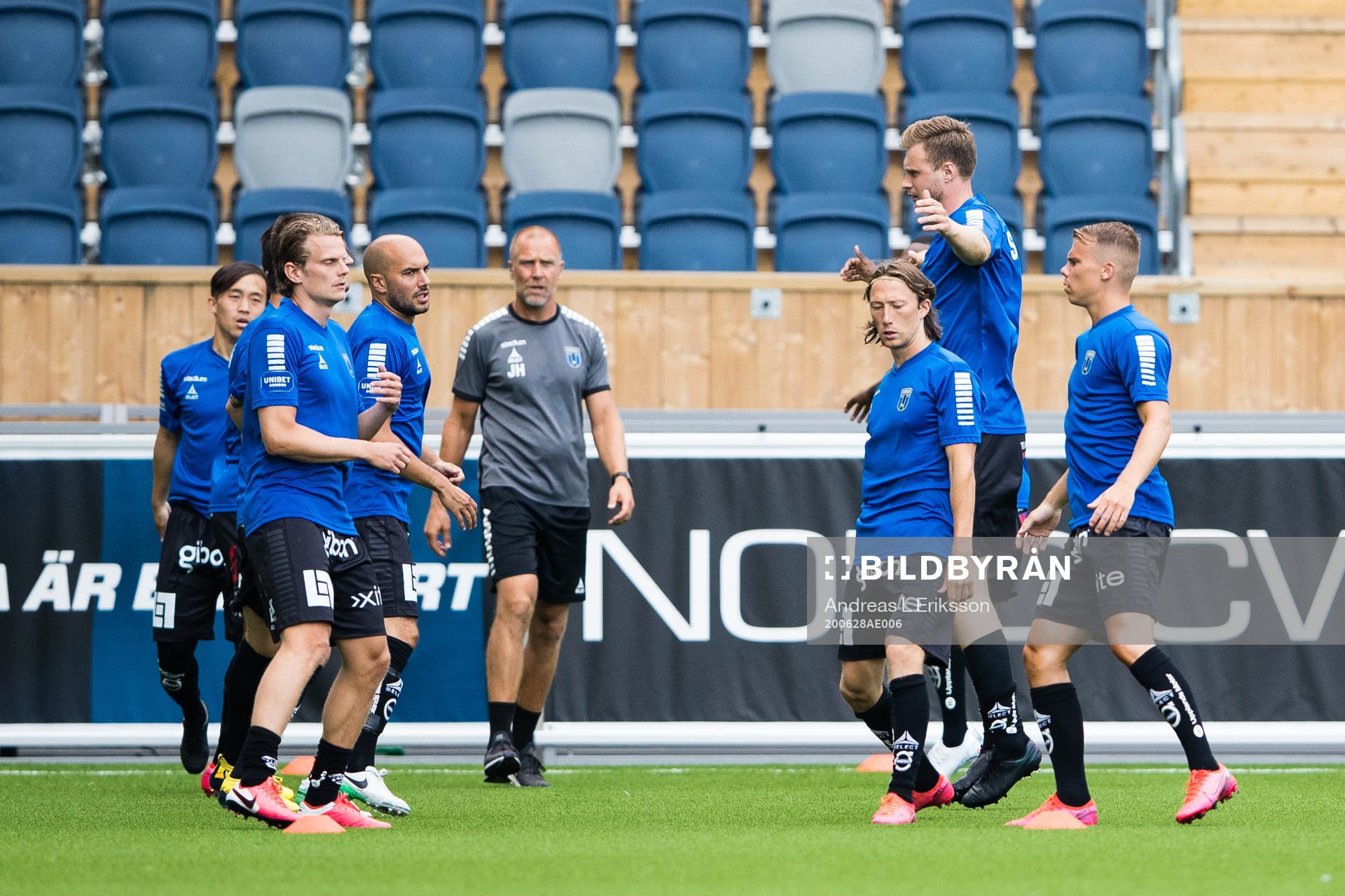 Sirius spelare värmer upp
