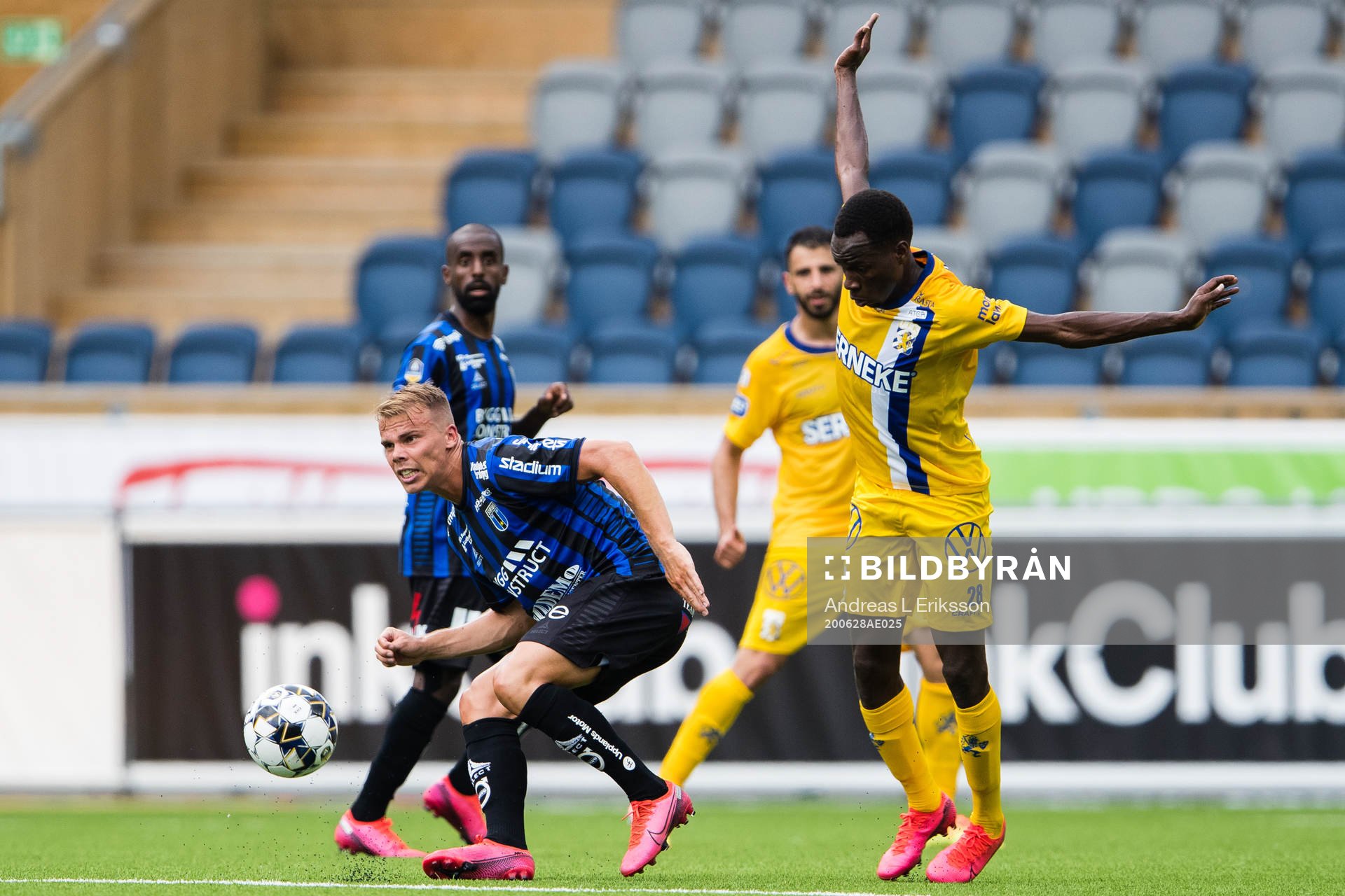 Sirius Elias Andersson och IFK Göteborgs Alhassan Yusuf