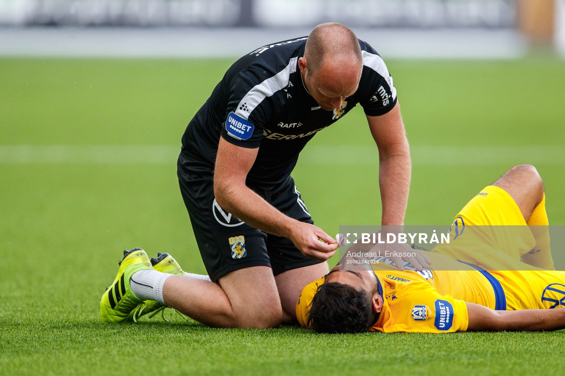 IFK Göteborgs Hosam Aiesh får vård
