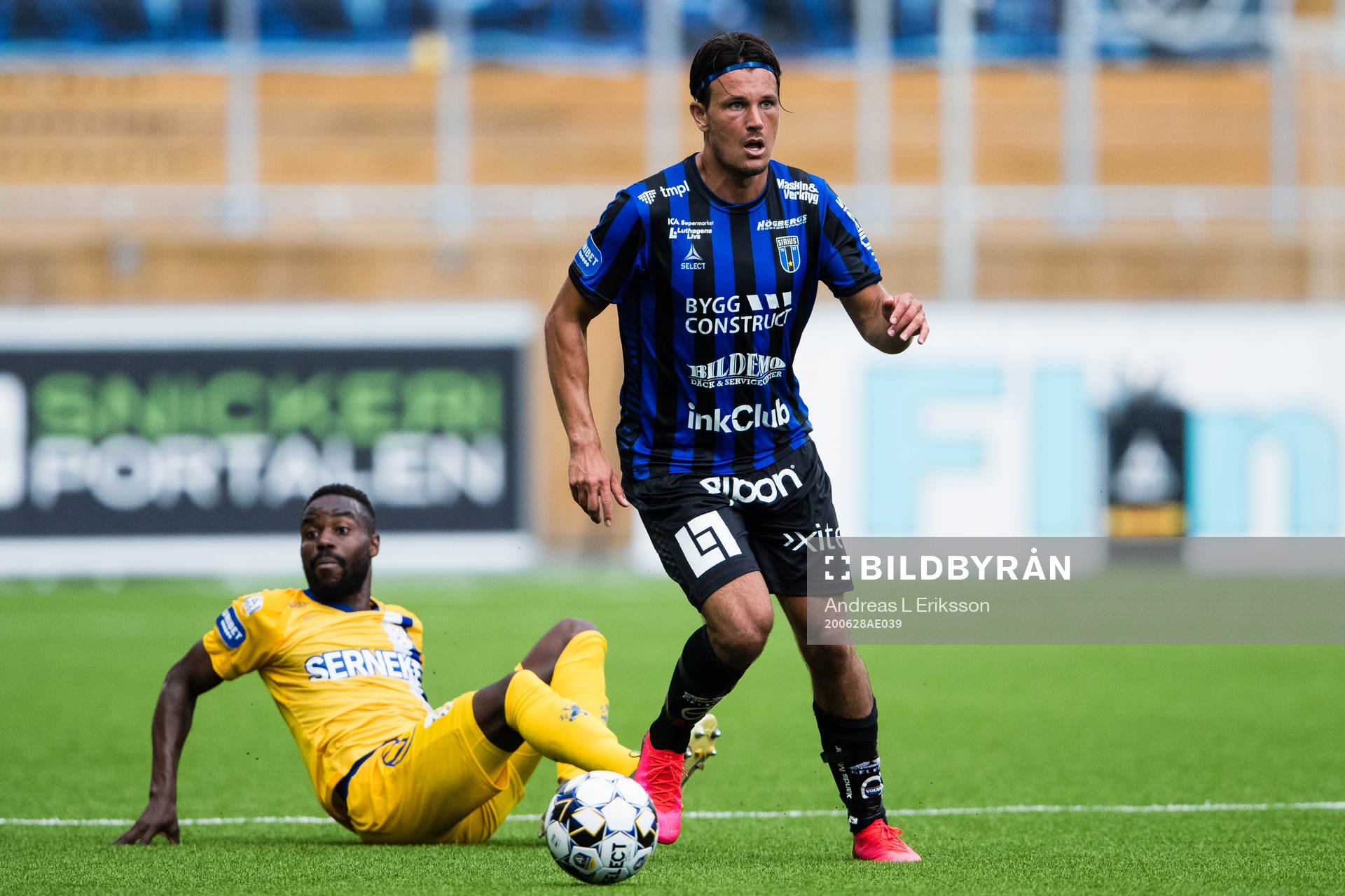 IFK Göteborgs Nzuzi Toko och Sirius Stefano Vecchia