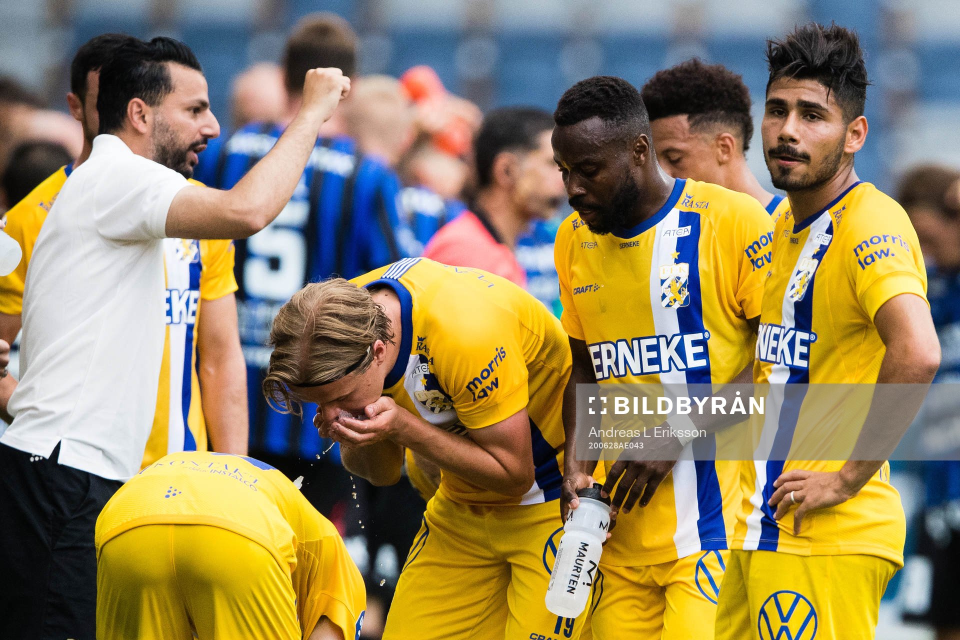 IFK Göteborgs tränare Poya Asbaghi, August Erlingmark,