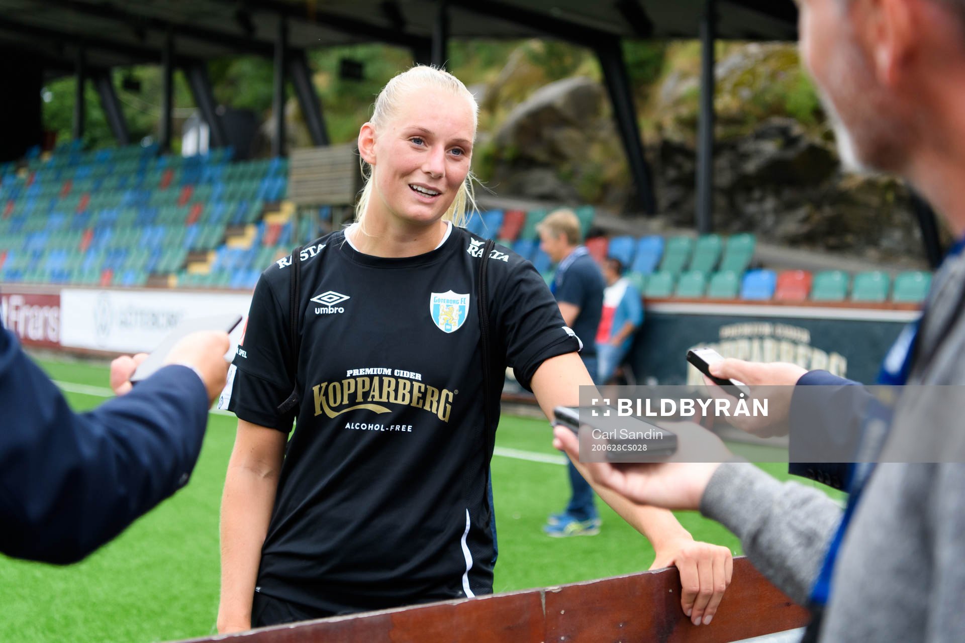 Göteborgs Stina Blackstenius blir intervjuad efter fotbollsmatchen i Damallsvenskan mellan Kopparbergs/Göteborg och Kristianstad den 28 juni 2020 i Göteborg.