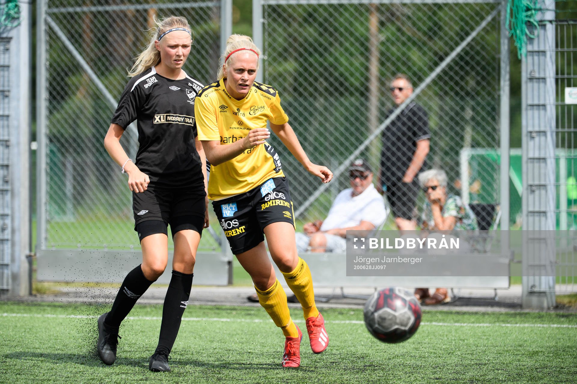 Elfsborgs Ellen Larsson och Kronängs Clara Ahlberg