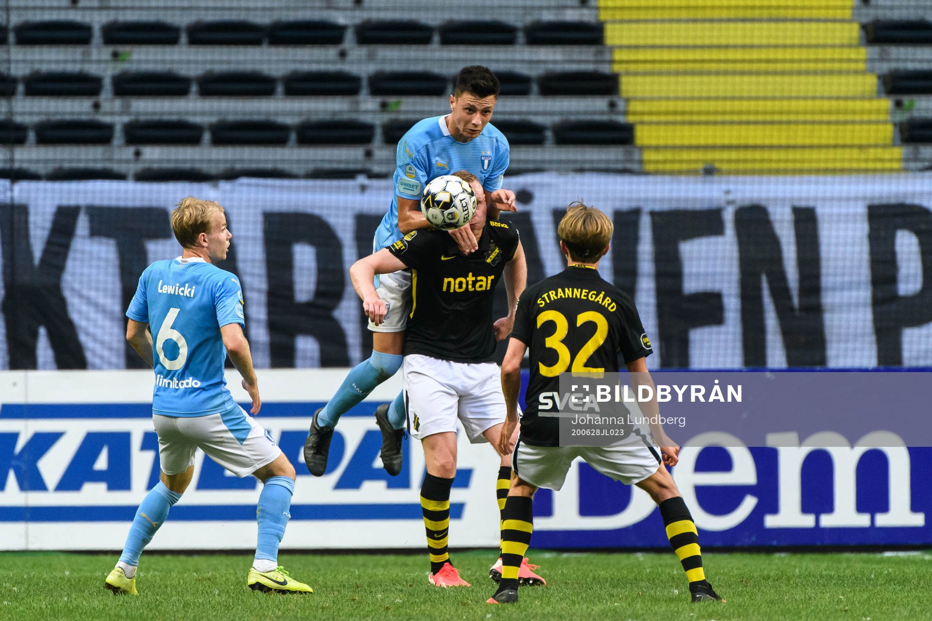 s Kolbeinn Sigthorsson i duell