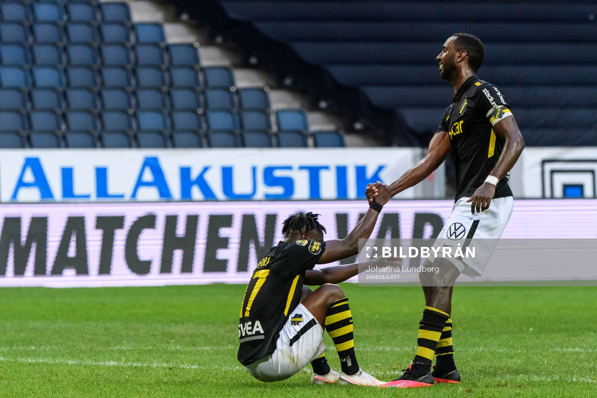 s Henok Goitom och Ebenezer Ofori deppar