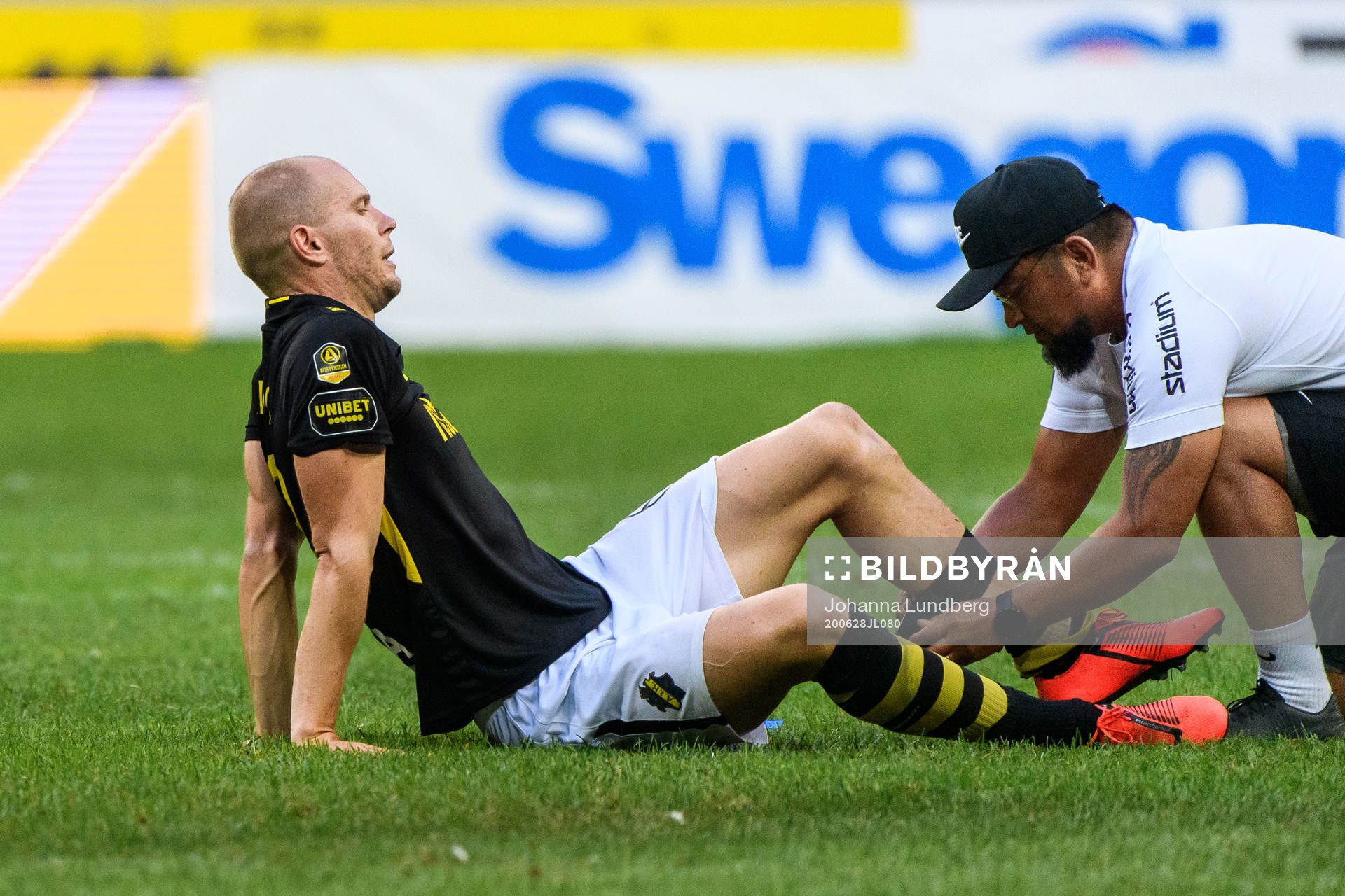 s Per Karlsson får vård