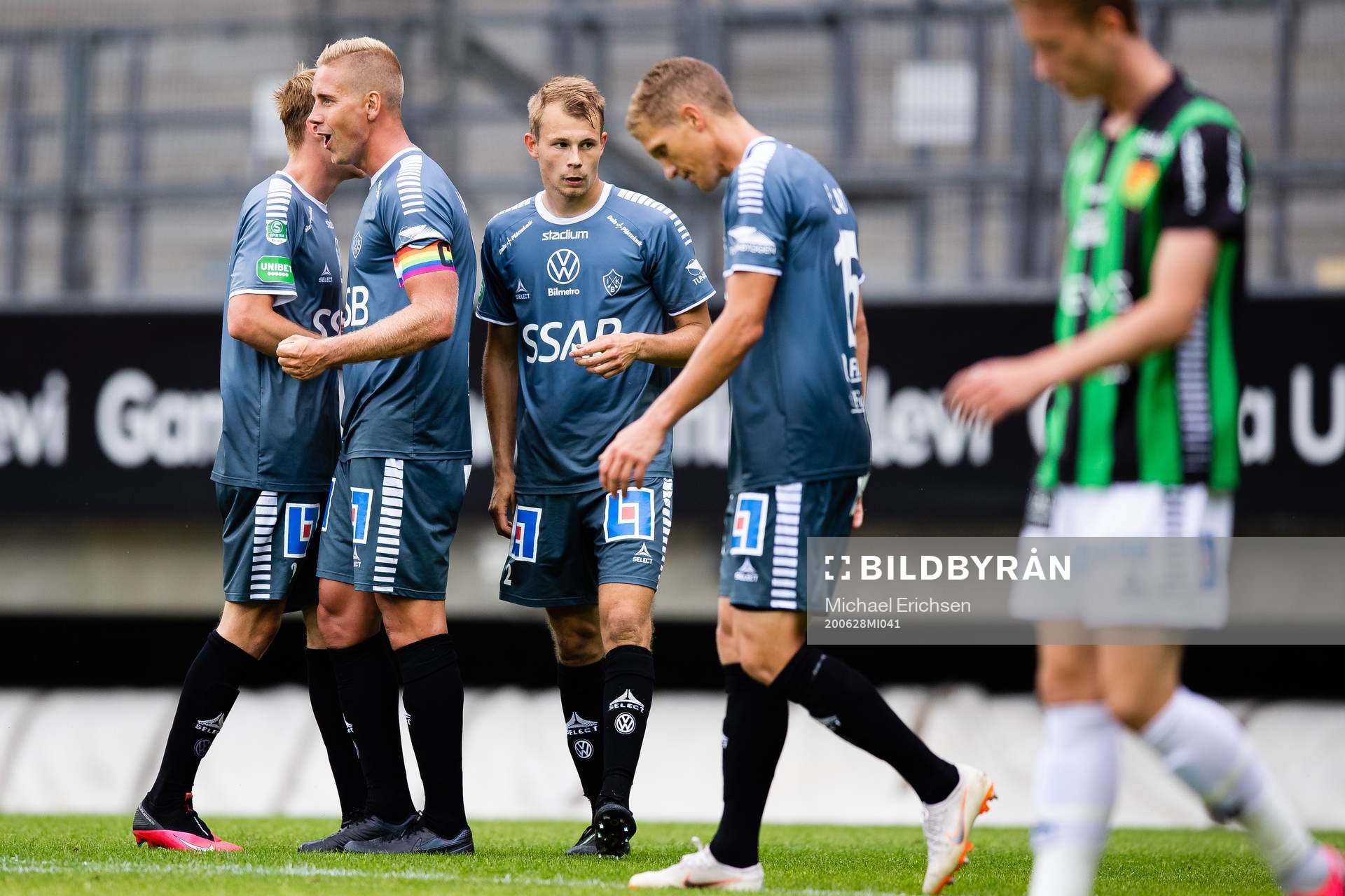 Brage jubel efter fotbollsmatchen i Superettan  mellan GAIS och Brage den 28 juni 2020 i Göteborg.