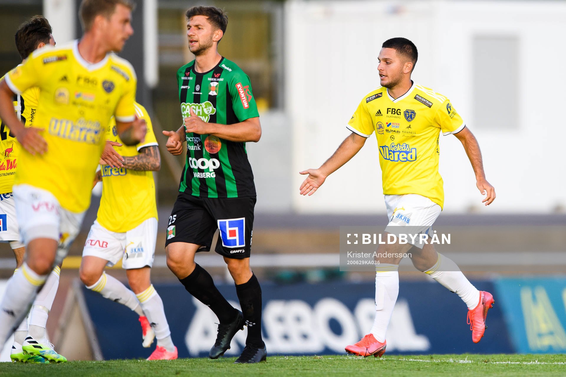 Falkenbergs Edi Sylisufaj jublar