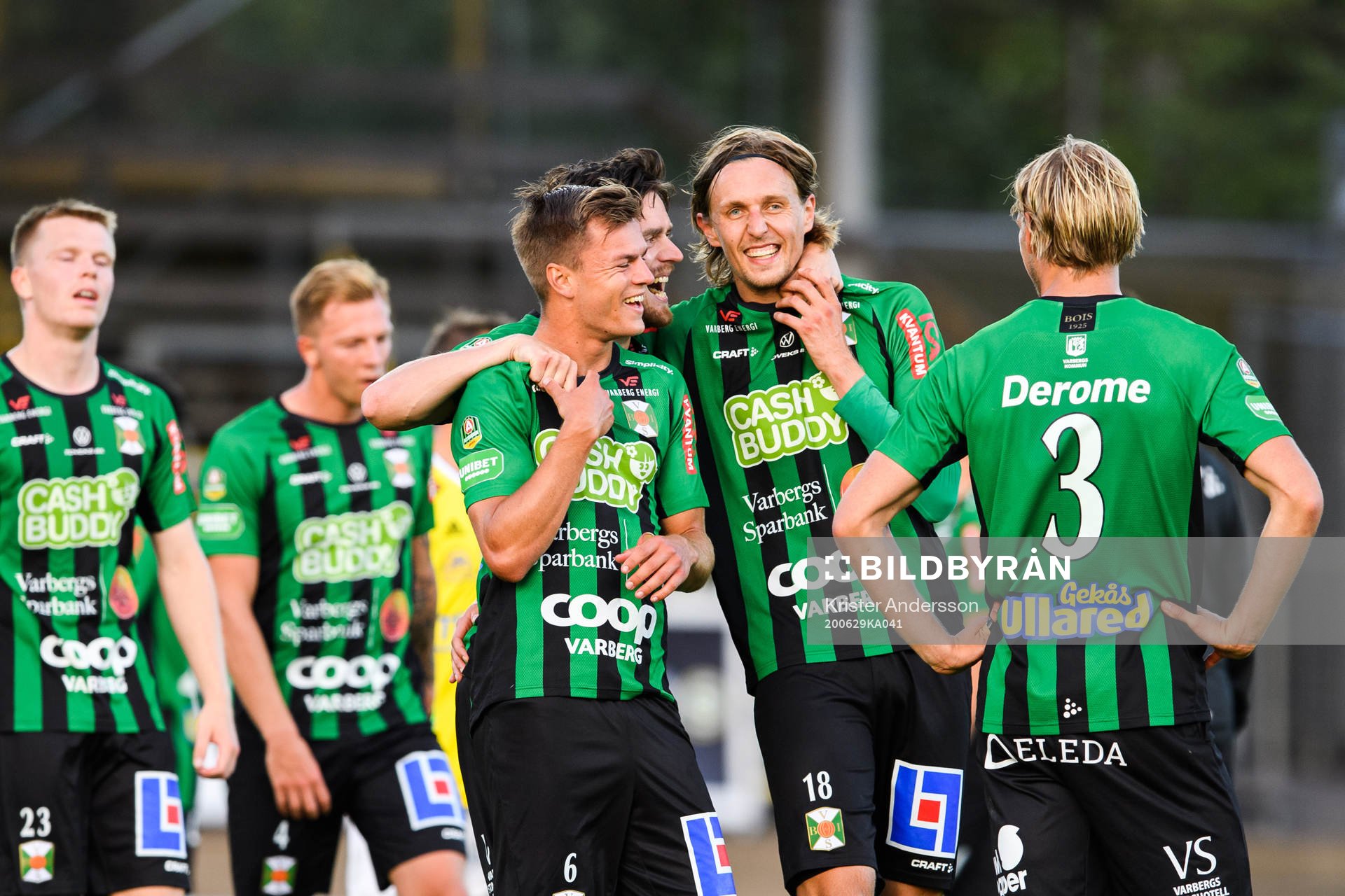 Varbergs spelare jublar