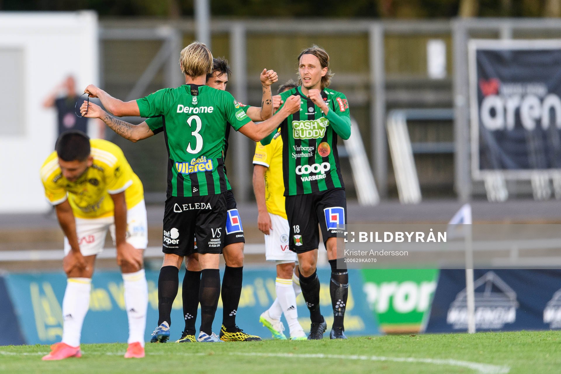 Varbergs spelare jublar