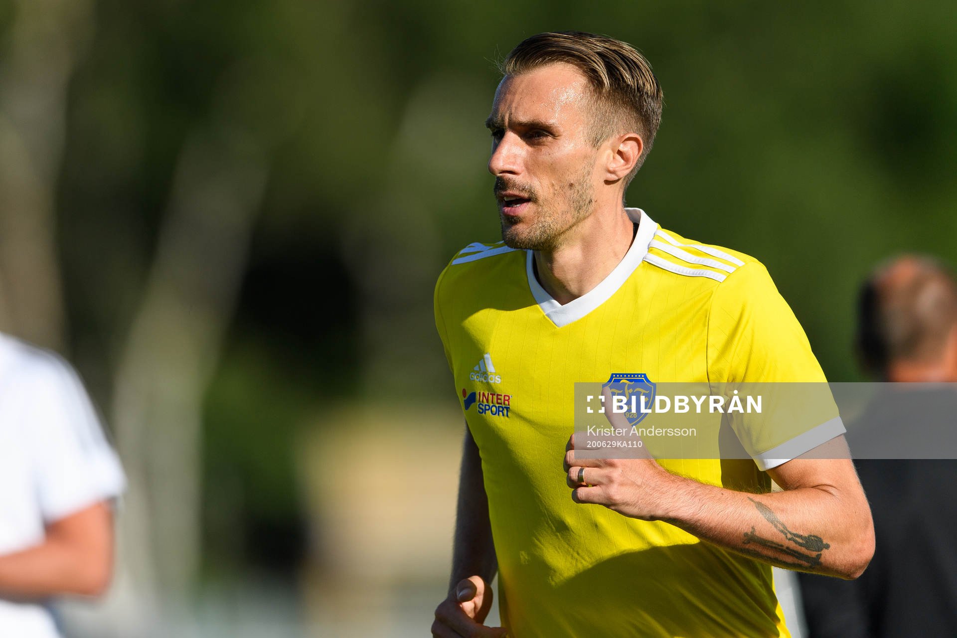 Falkenbergs Tobias Karlsson före fotbollsmatchen i