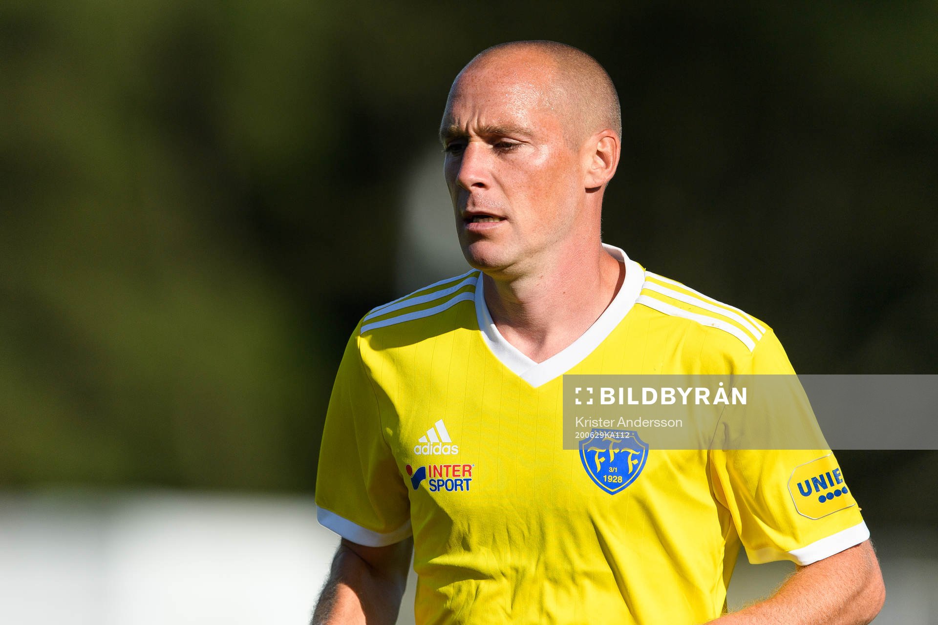 Falkenbergs Christoffer Carlsson före fotbollsmatchen i