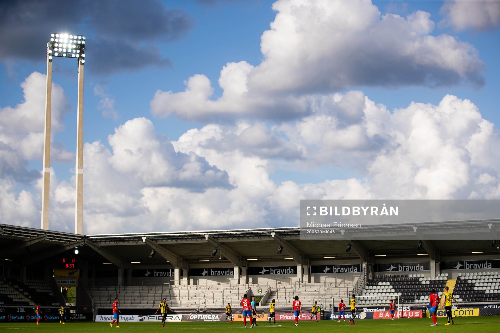 Tomma läktare på Bravida Arena under fotbollsmatchen i Allsvenskan mellan Häcken och Helsingborg den 29 juni 2020 i Göteborg.