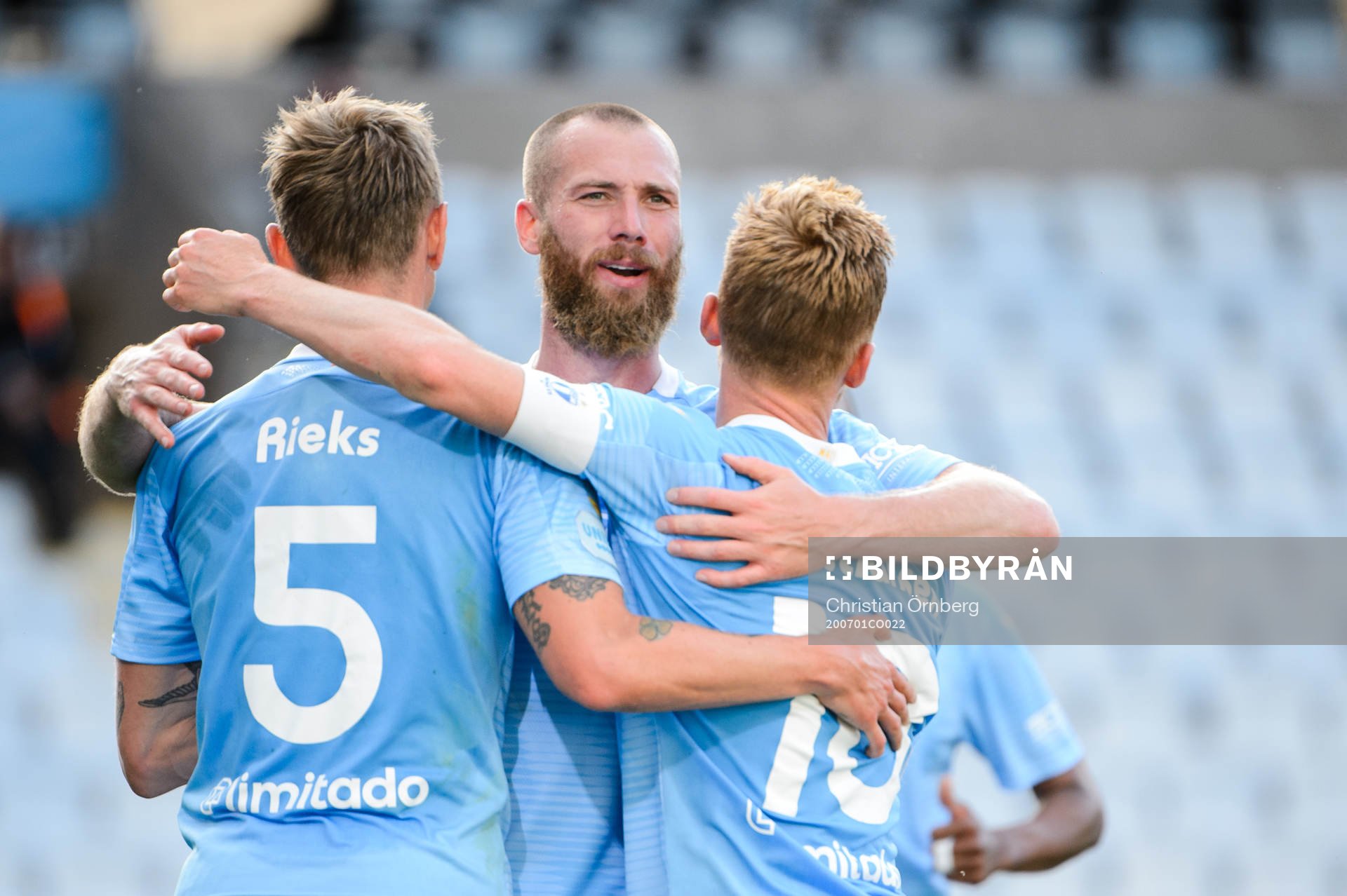Malmö FFs Jo Inge Berget jublar med Anders Christiansen