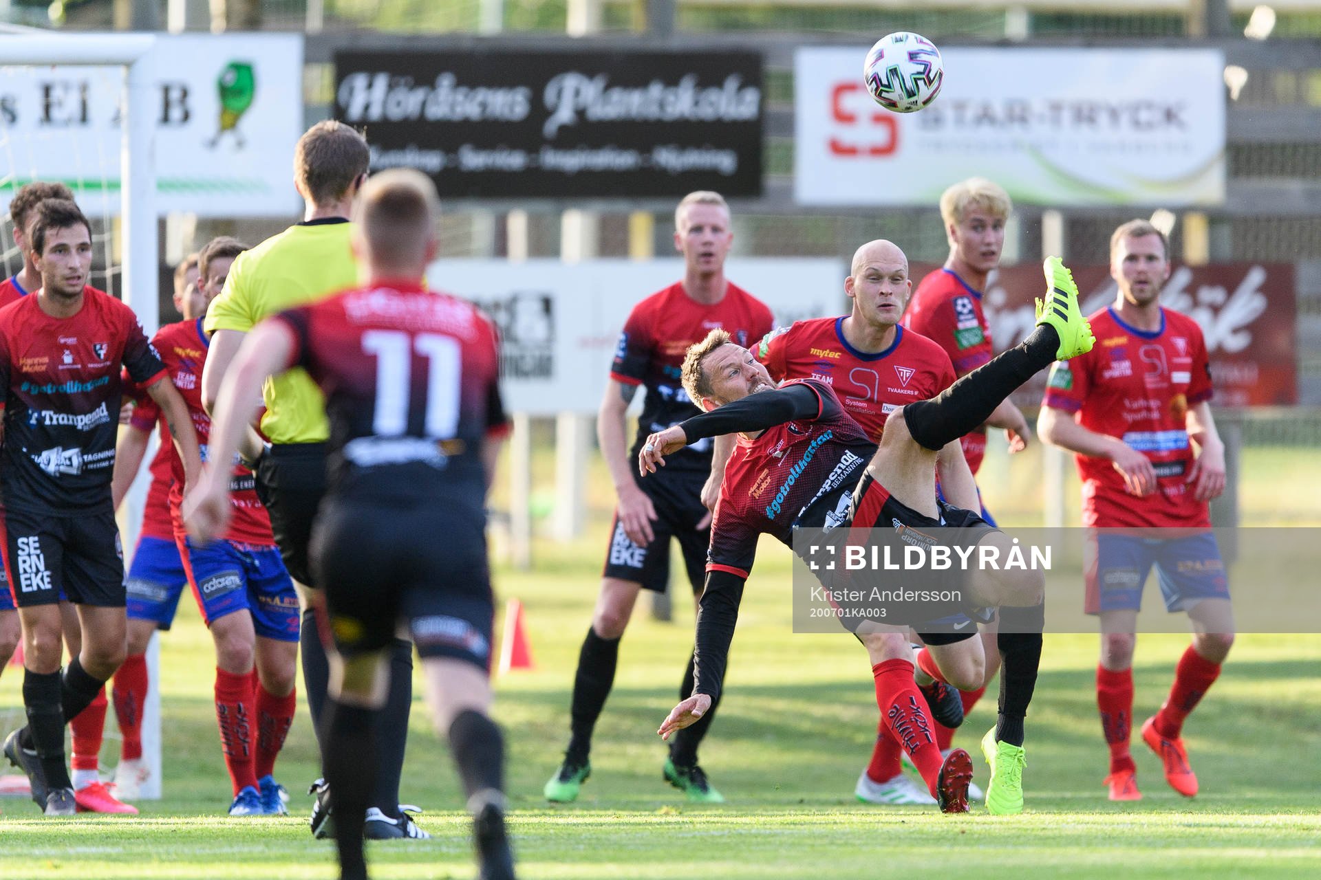 Trollhättans Anders Mogren gör 0-1