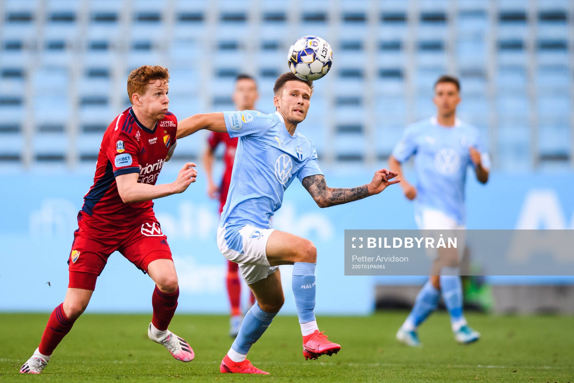 Djurgårdens Aslak Witry och Malmö FFs Arnór Traustason