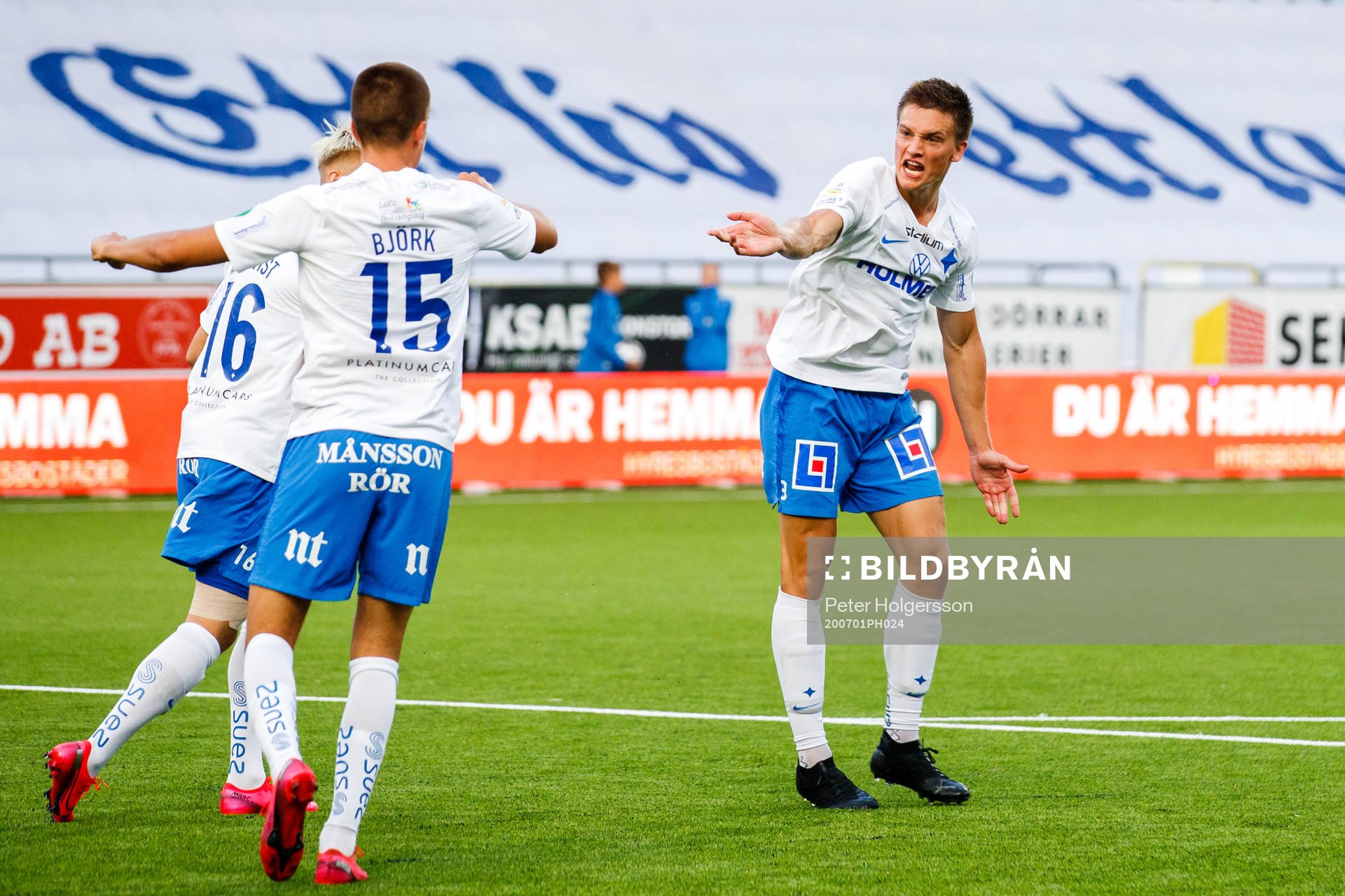 IFK Norrköpings Rasmus Stensbæk Lauritsen jublar