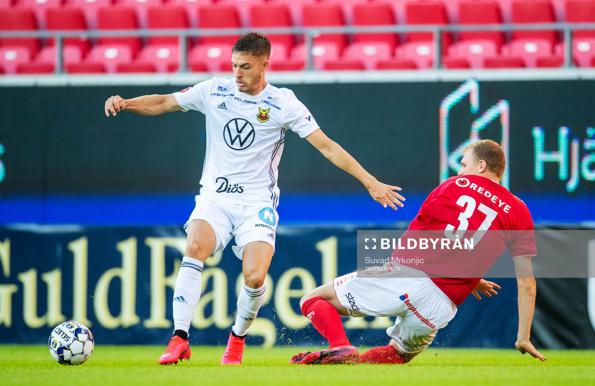 Kalmars Edvin Crona och Östersunds Felix Hörberg