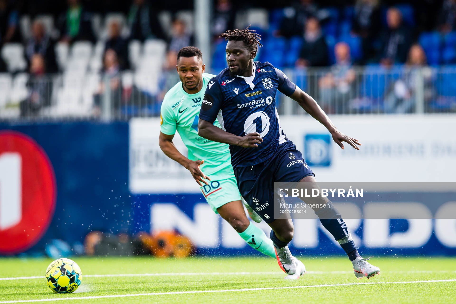 Leke Samson James of Molde and Aliou Coly of Kristiansund