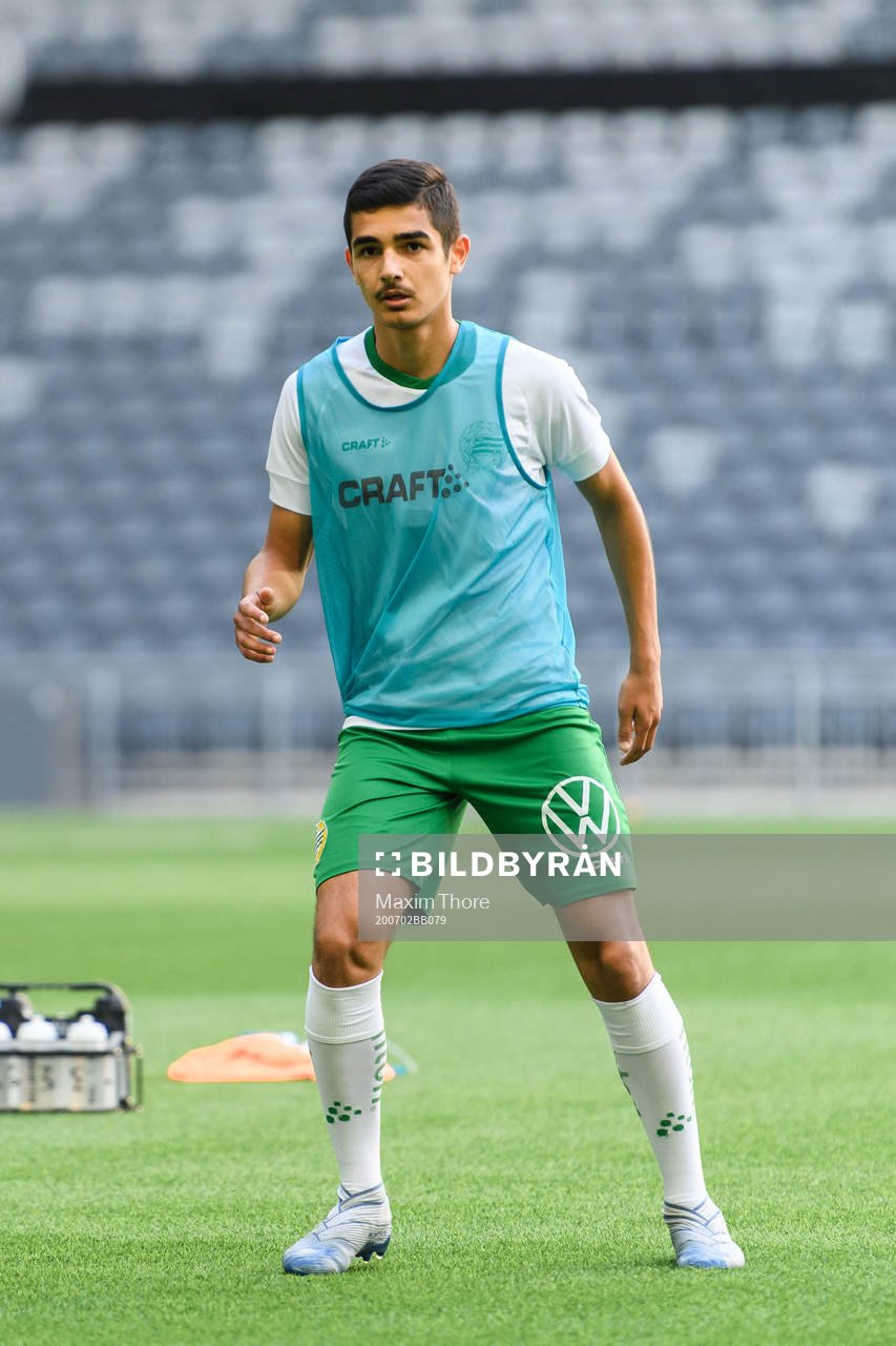 Hammarbys Aimar Sher värmer upp