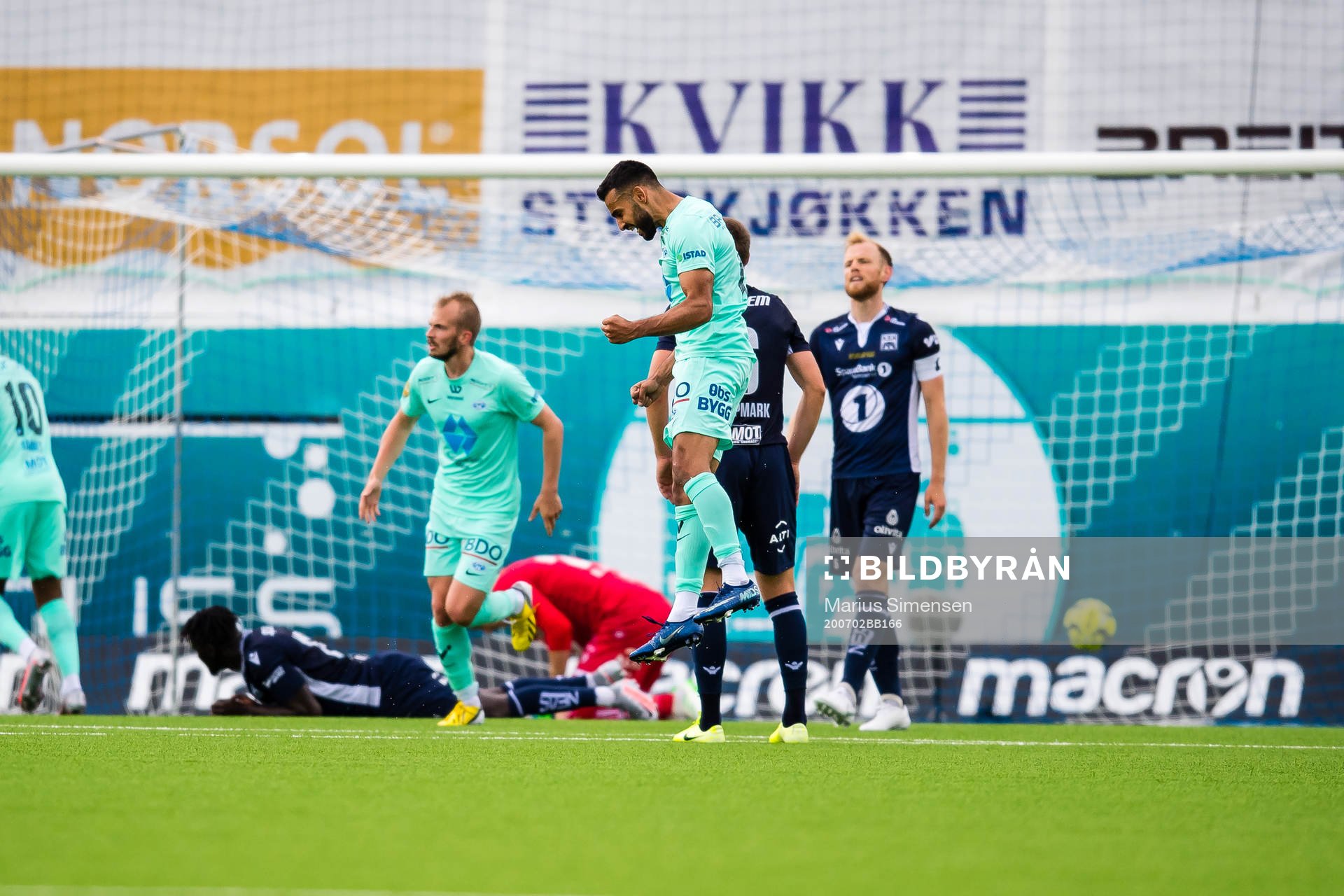Etzaz Muzafar Hussain of Molde celebrates