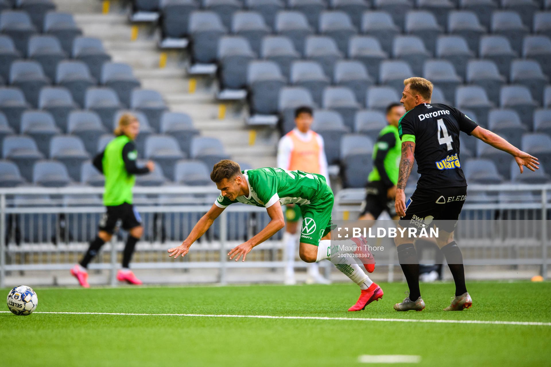 Hammarbys Alexander Kacaniklic faller