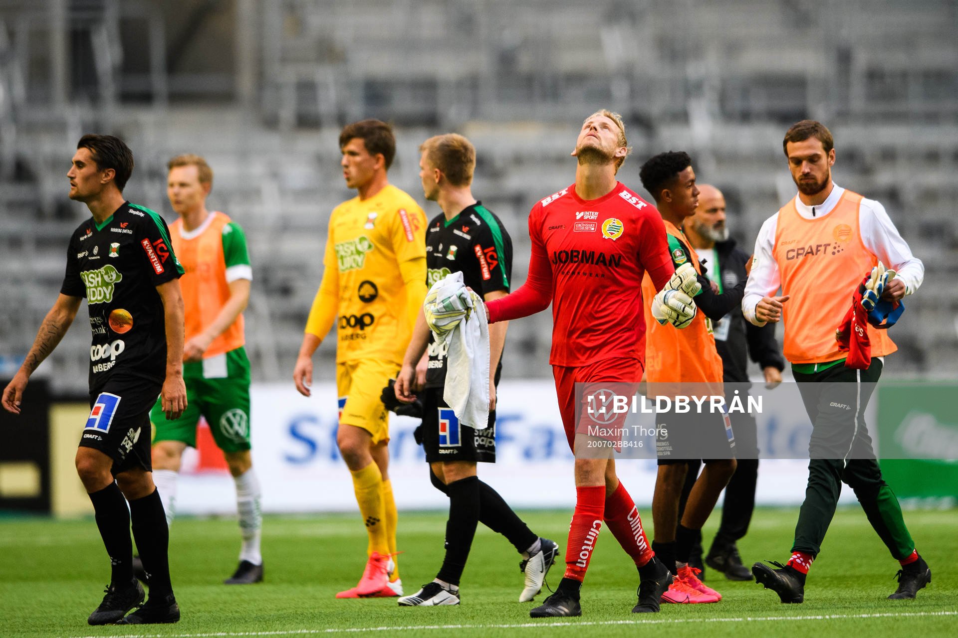 Häckens målvakt Christoffer Källqvist jublar