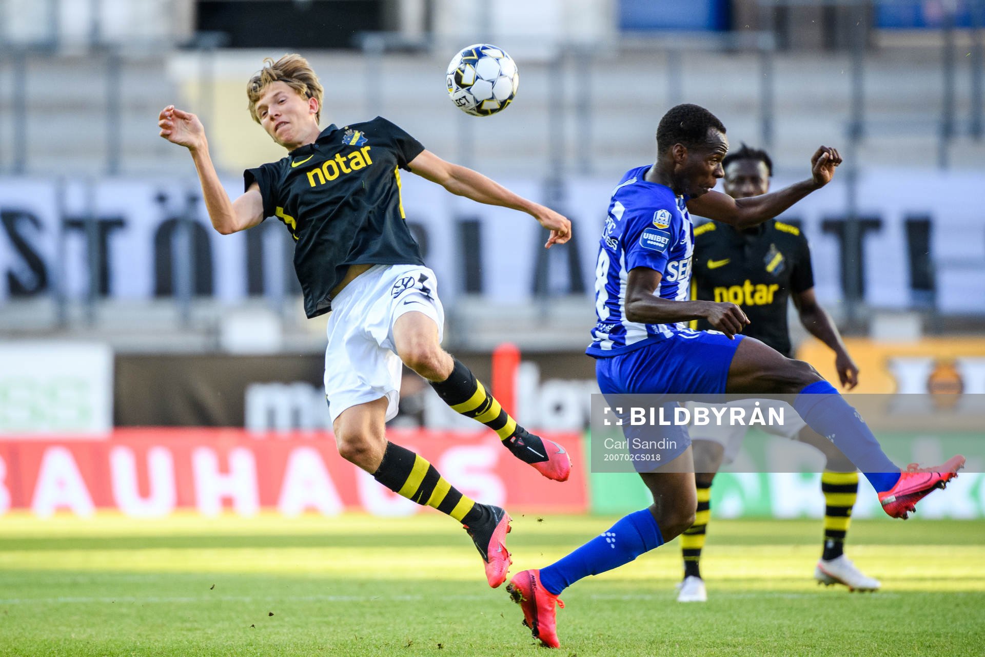 s Tom Strannegård och IFK Göteborgs Alhassan Yusuf