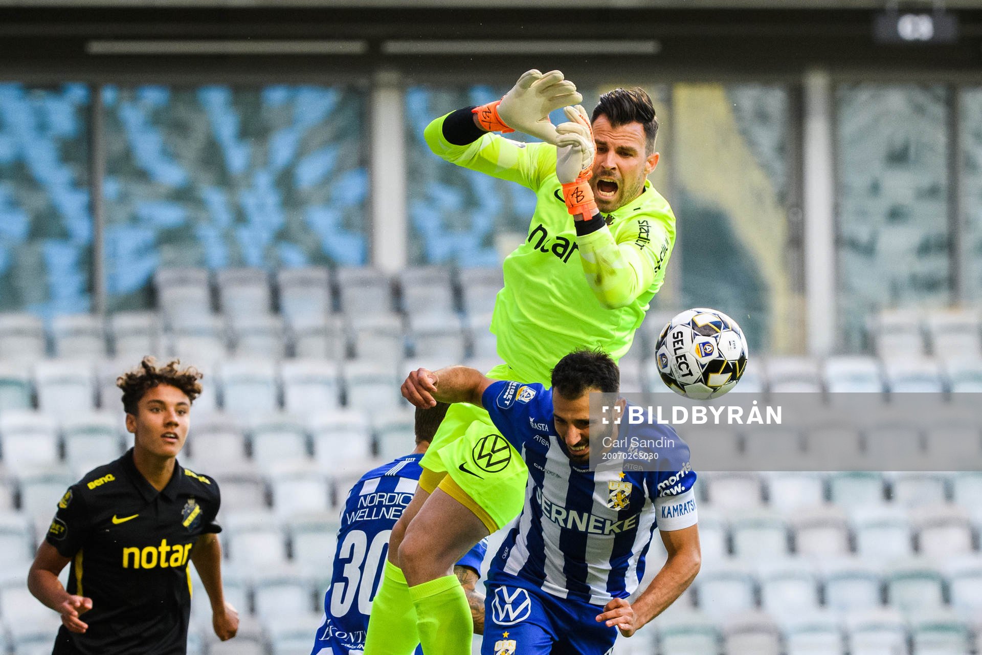 s målvakt Budimir Janosevic och IFK Göteborgs André