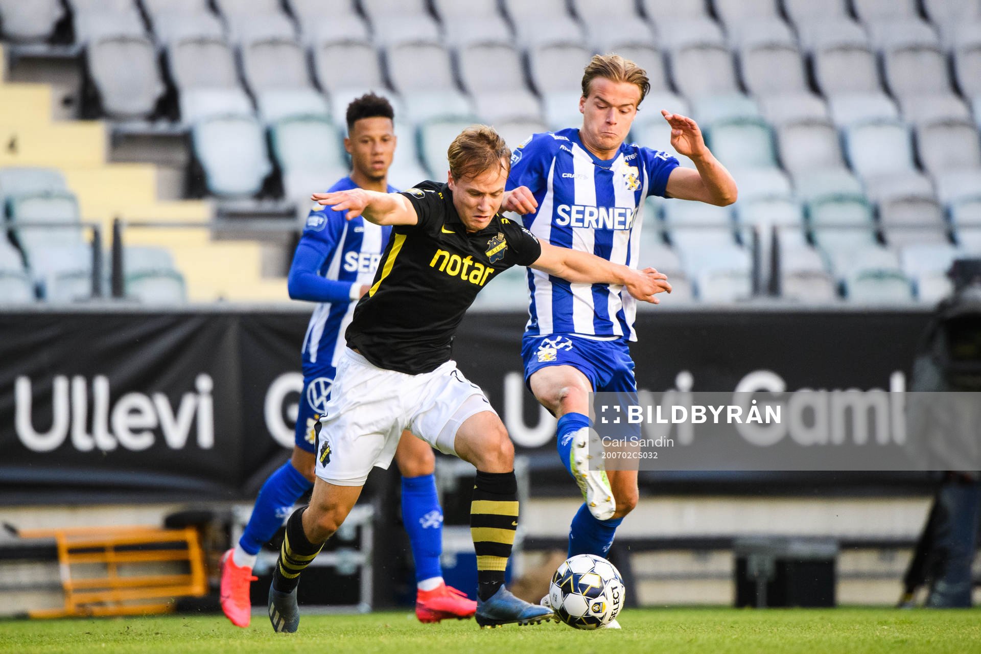 s Saku Ylätupa och IFK Göteborgs August Erlingmark