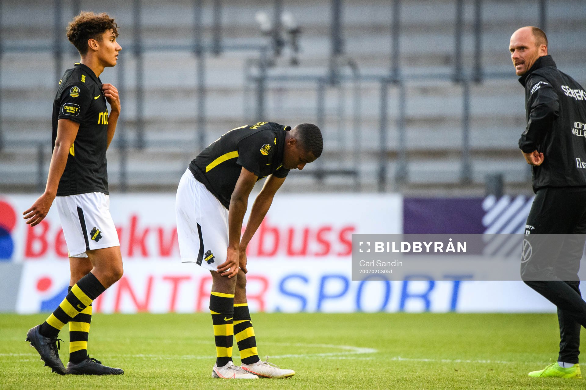 s Robin Tihi och Paulos Abraham deppar