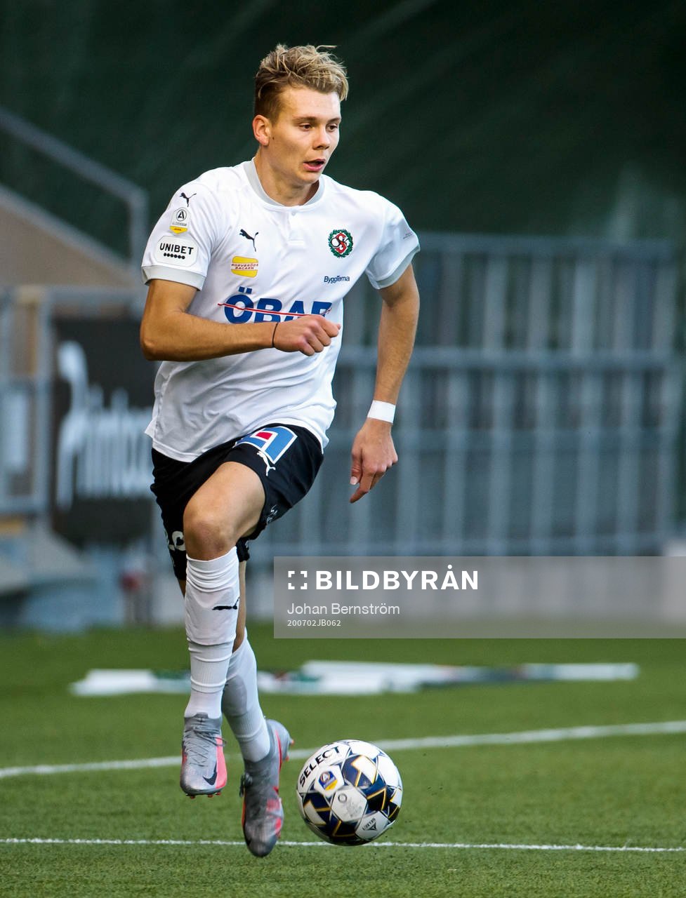 Örebros Jake Larsson