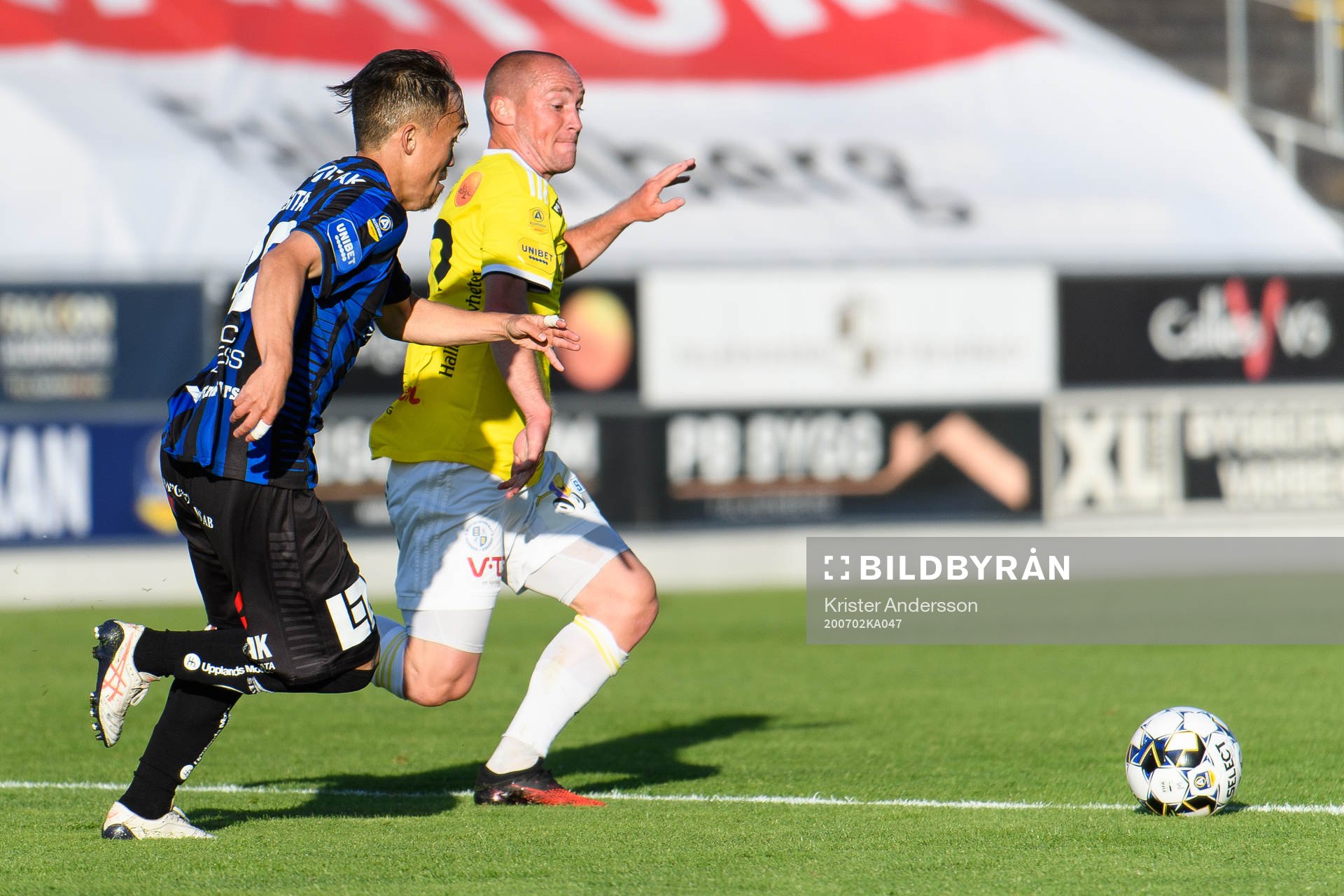 Sirius Yukiya Sugita och Falkenbergs Christoffer Carlsson