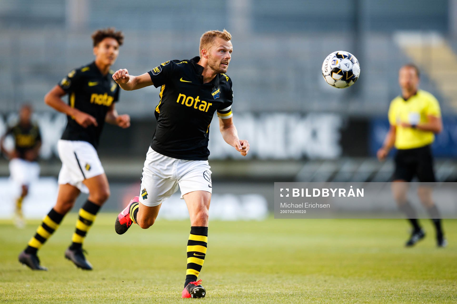 s Sebastian Larsson